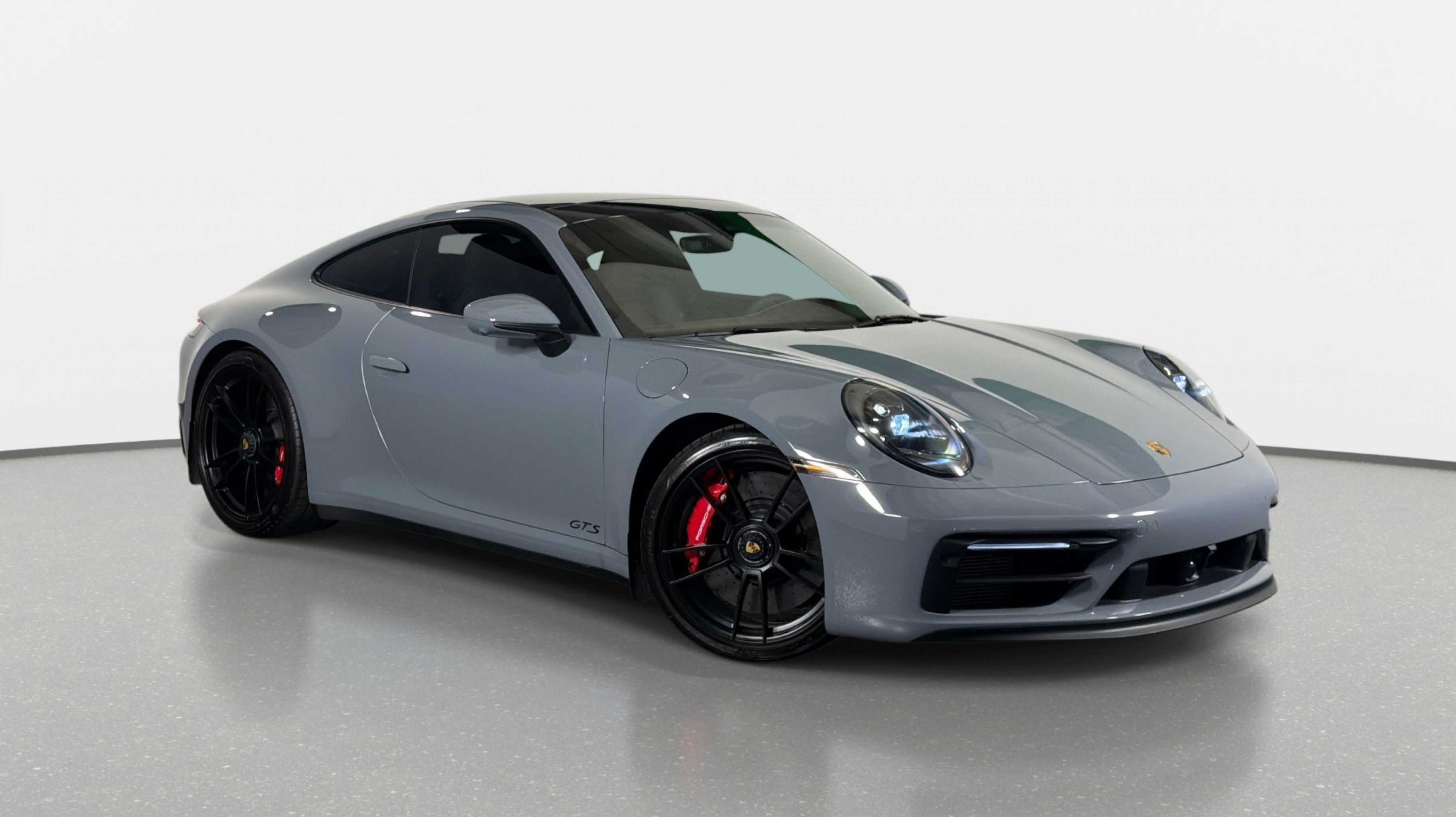 2024 Porsche 911 Carrera GTS image 1