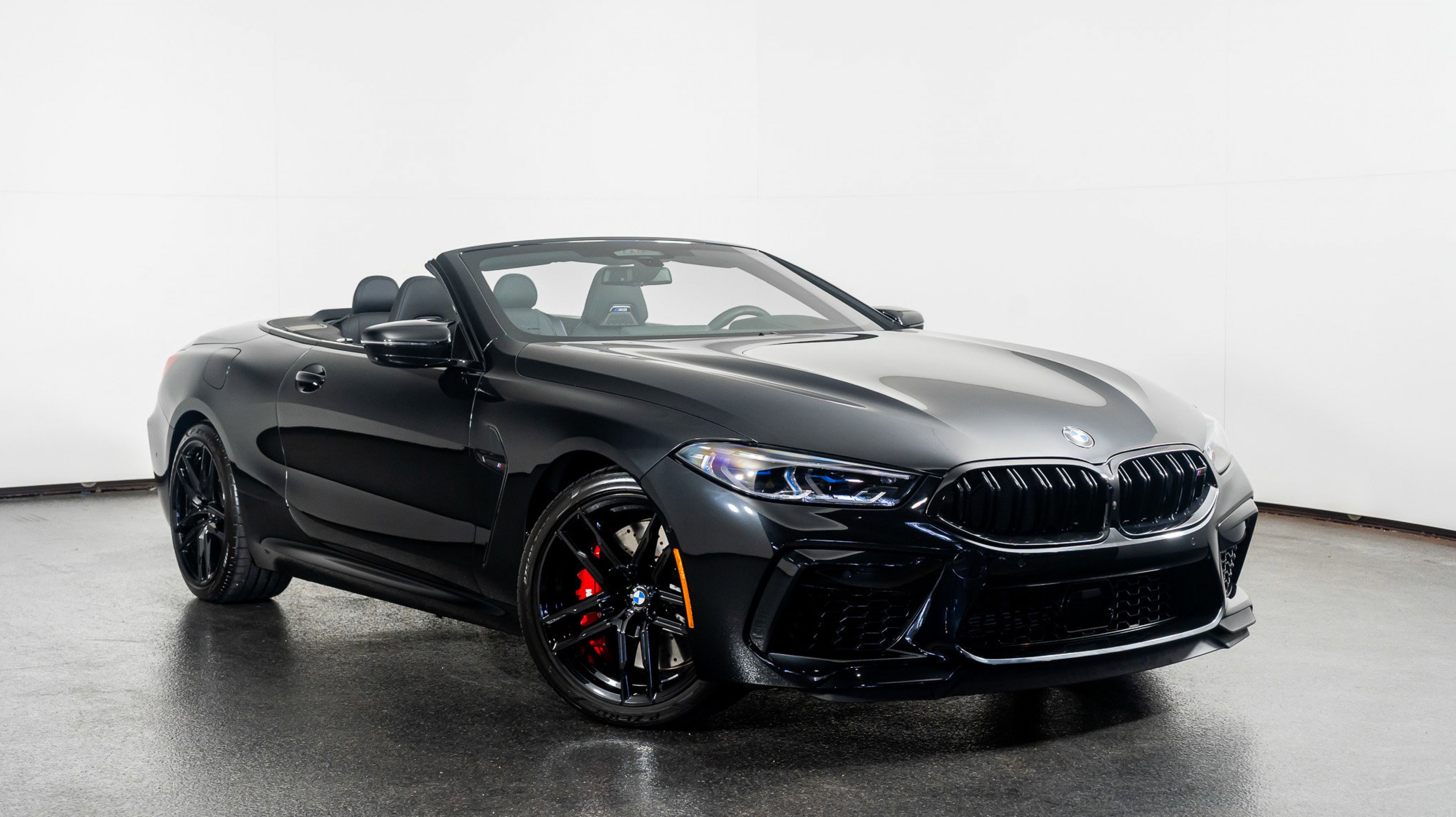 2025 BMW M8 Convertible M8's photo