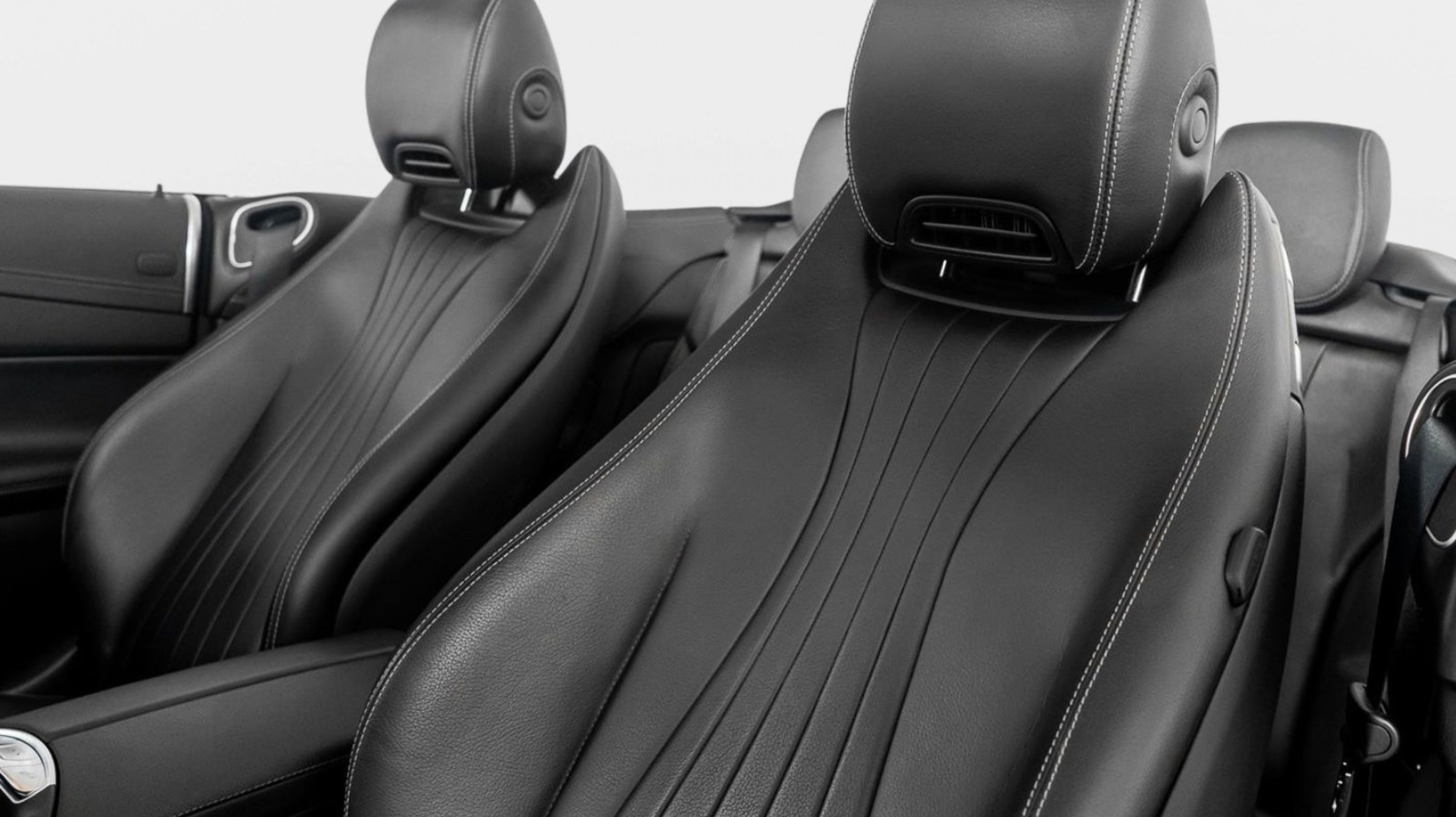 2023 Mercedes-Benz E-Class E450 - Photo 3