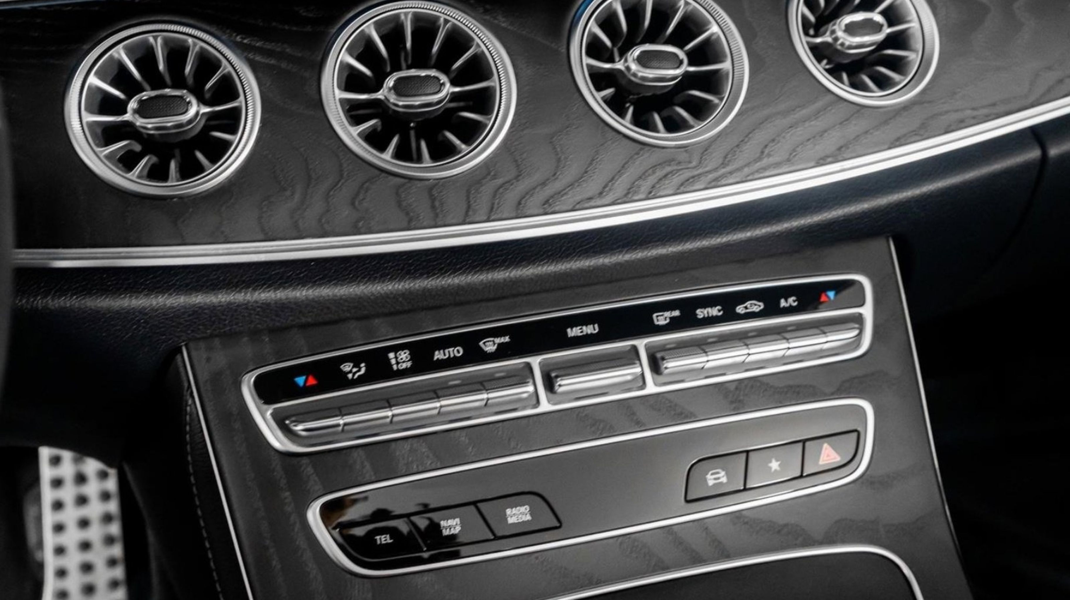 2023 Mercedes-Benz E-Class E450 - Photo 36