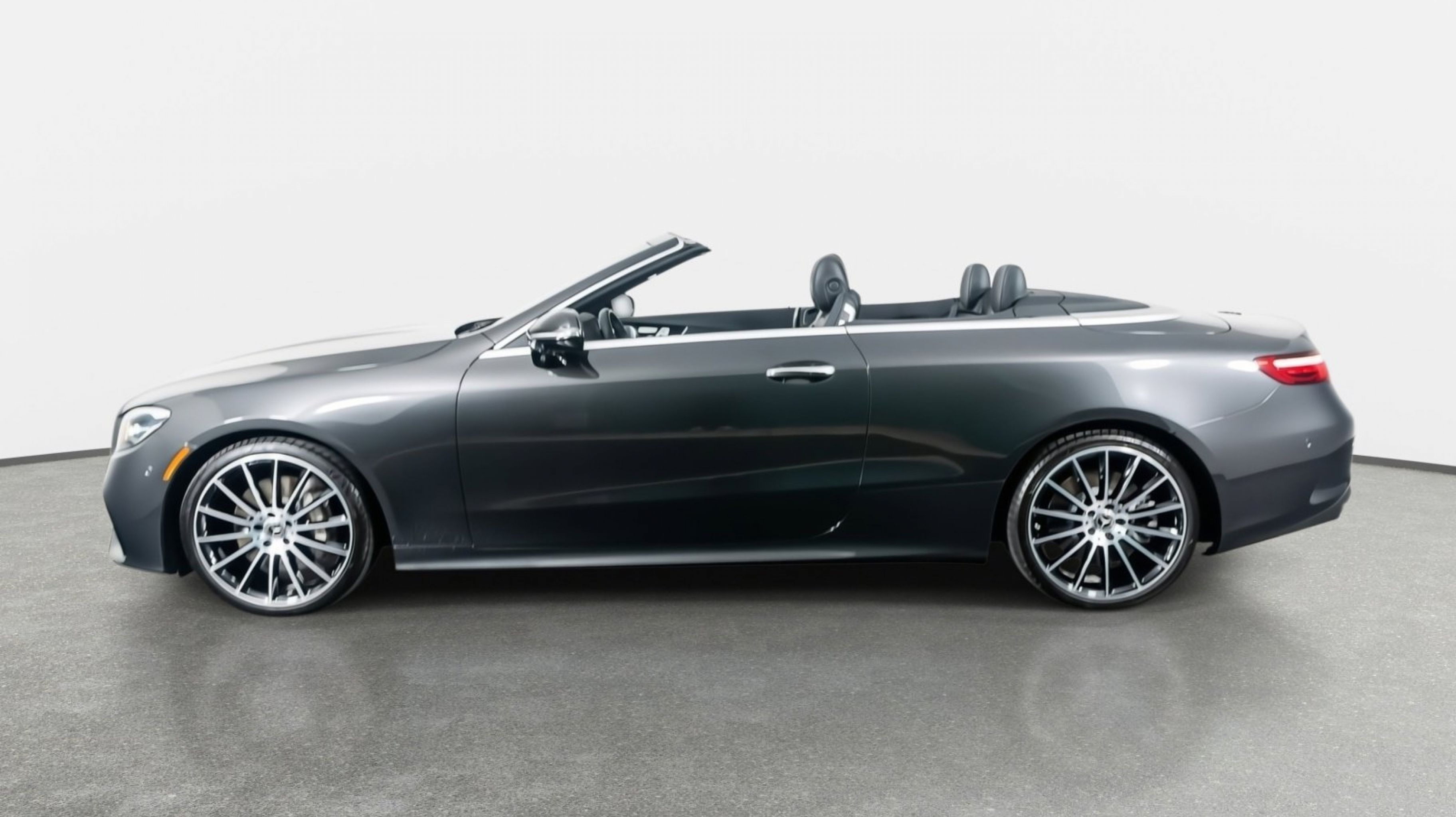 2023 Mercedes-Benz E-Class E450 - Photo 17