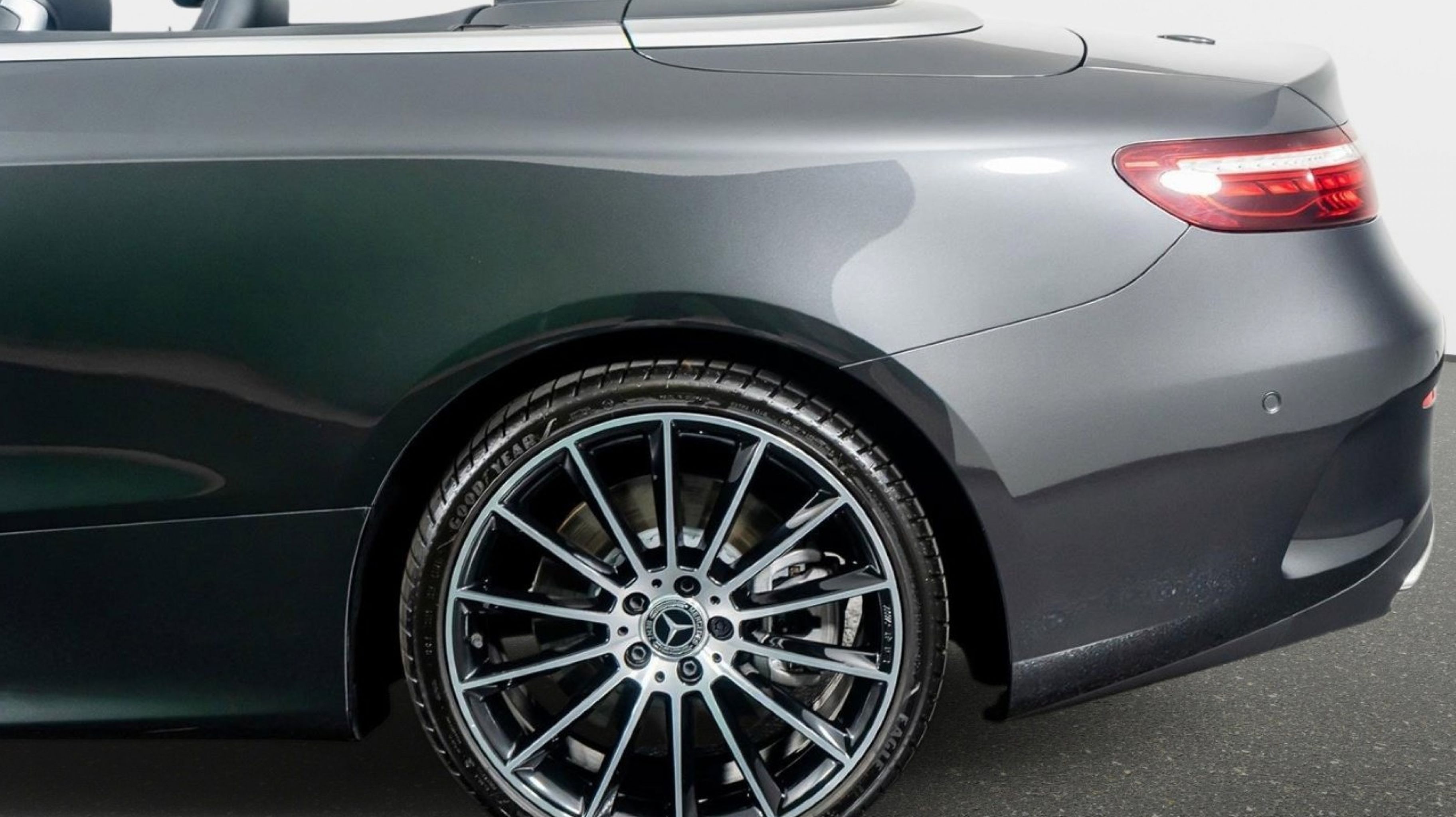 2023 Mercedes-Benz E-Class E450 - Photo 18