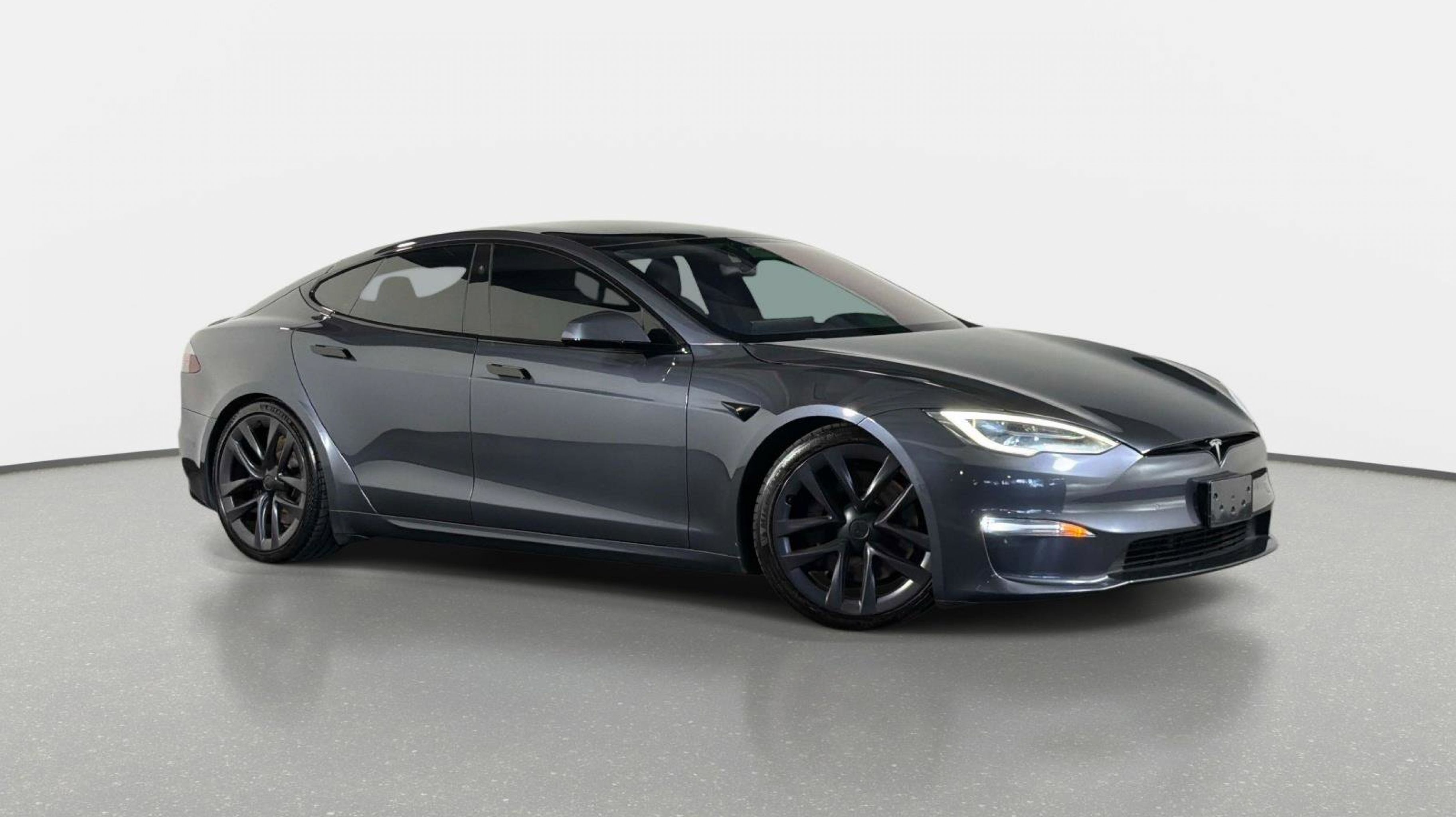 2021 Tesla Model S Plaid's photo