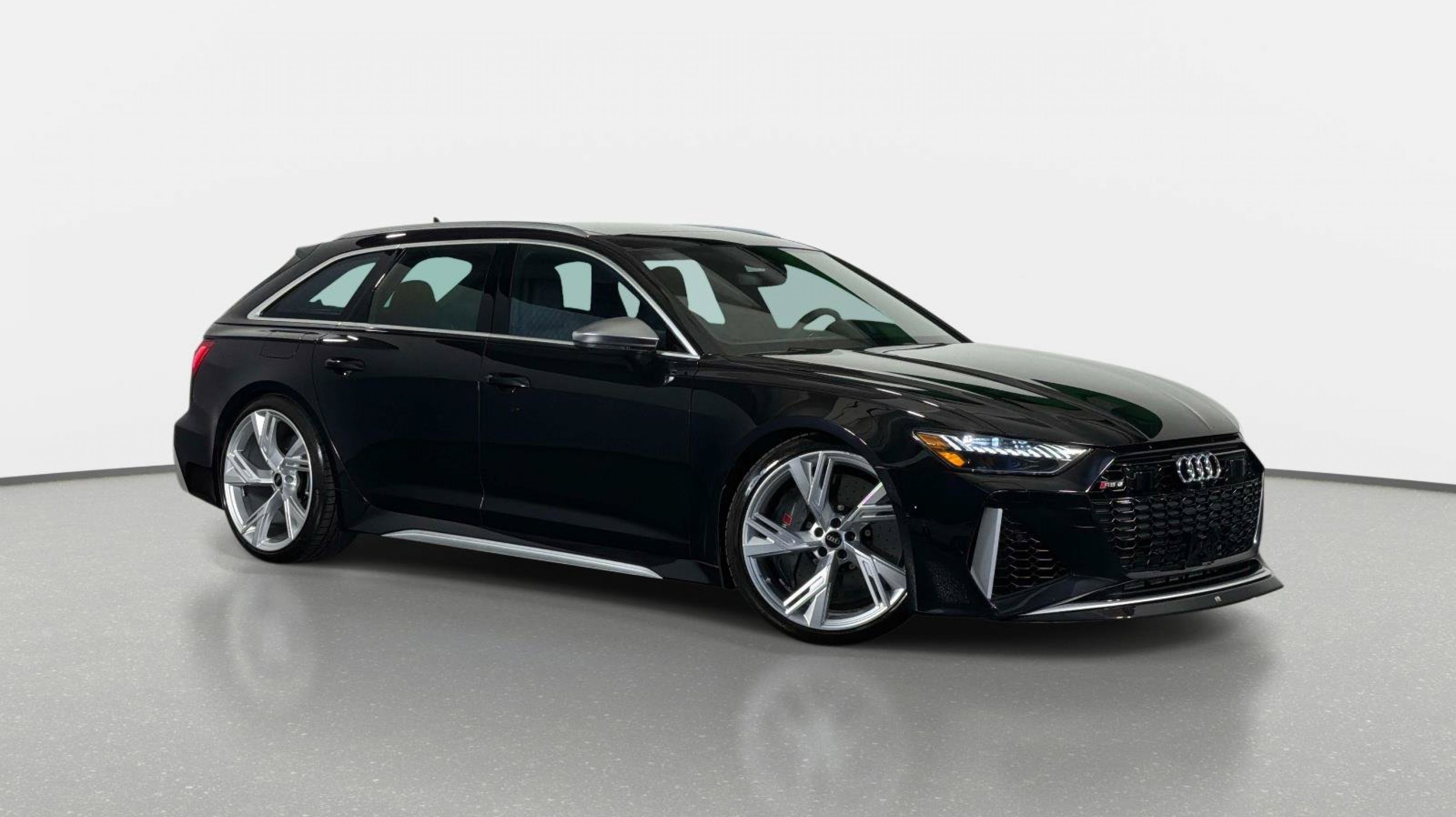 2021 Audi RS 6 Avant -'s photo