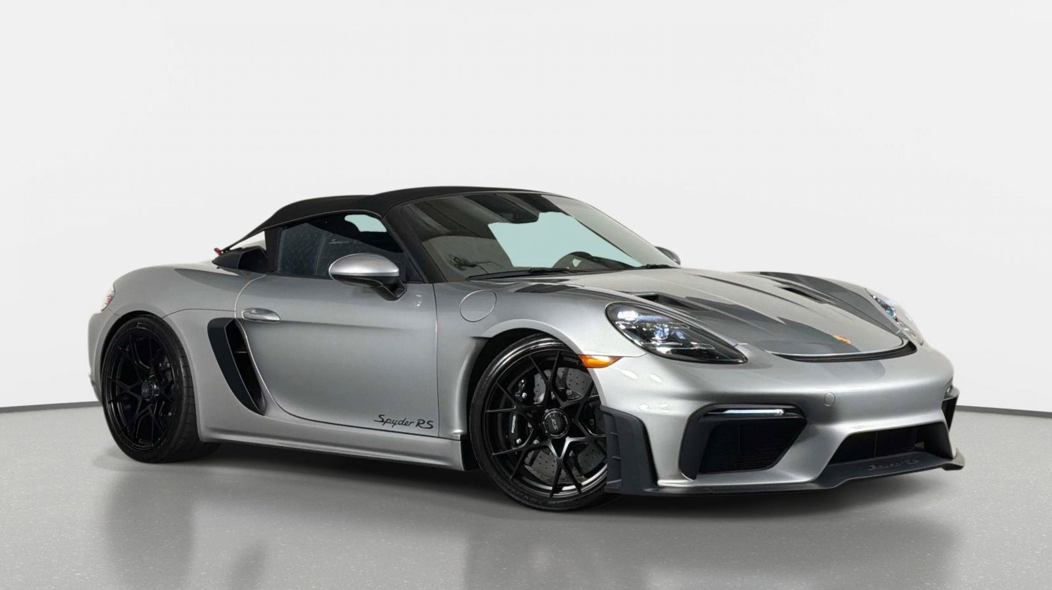 2025 Porsche 718 Spyder RS's photo