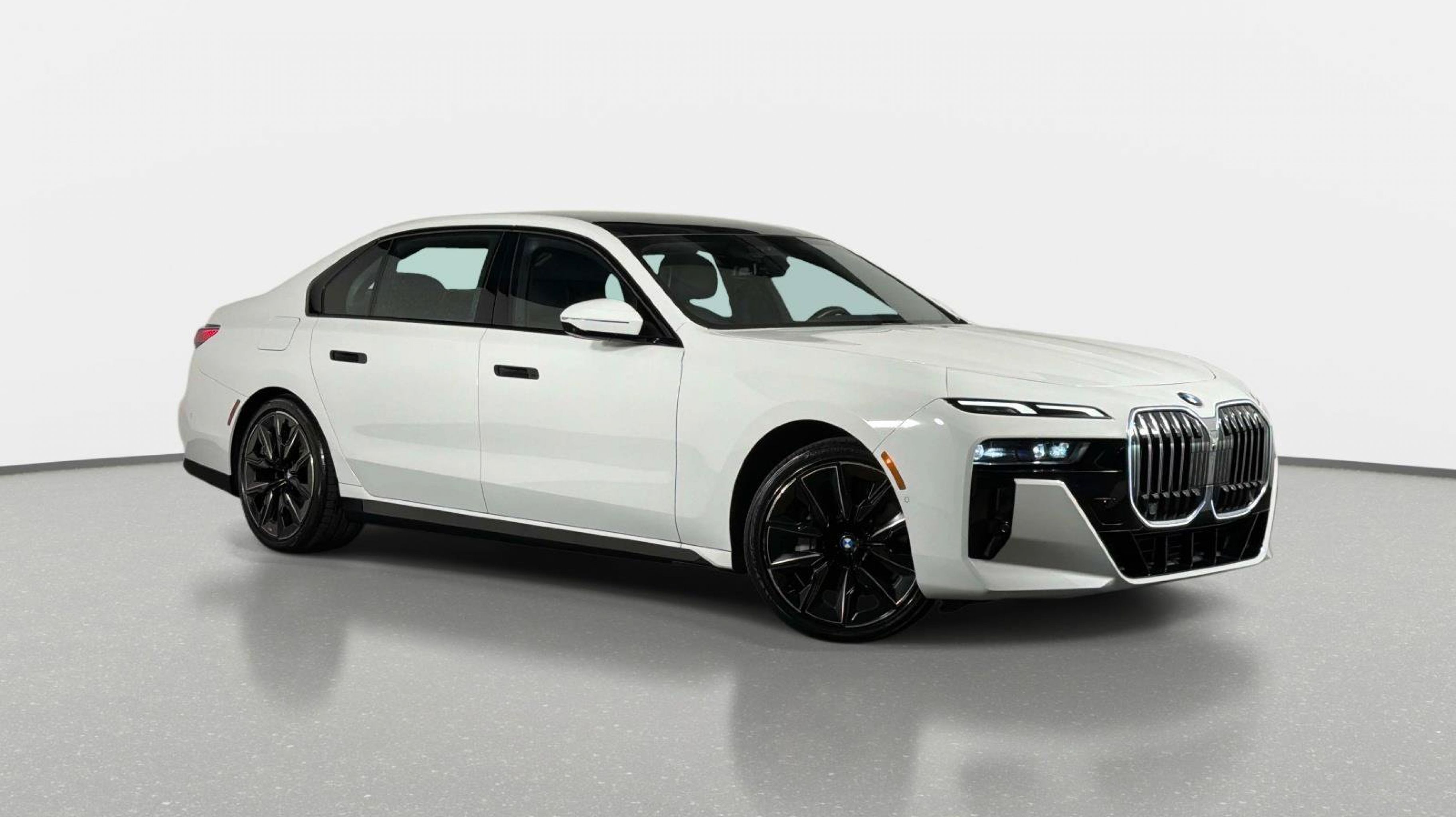 2023 BMW 7 Series 760i xDrive's photo