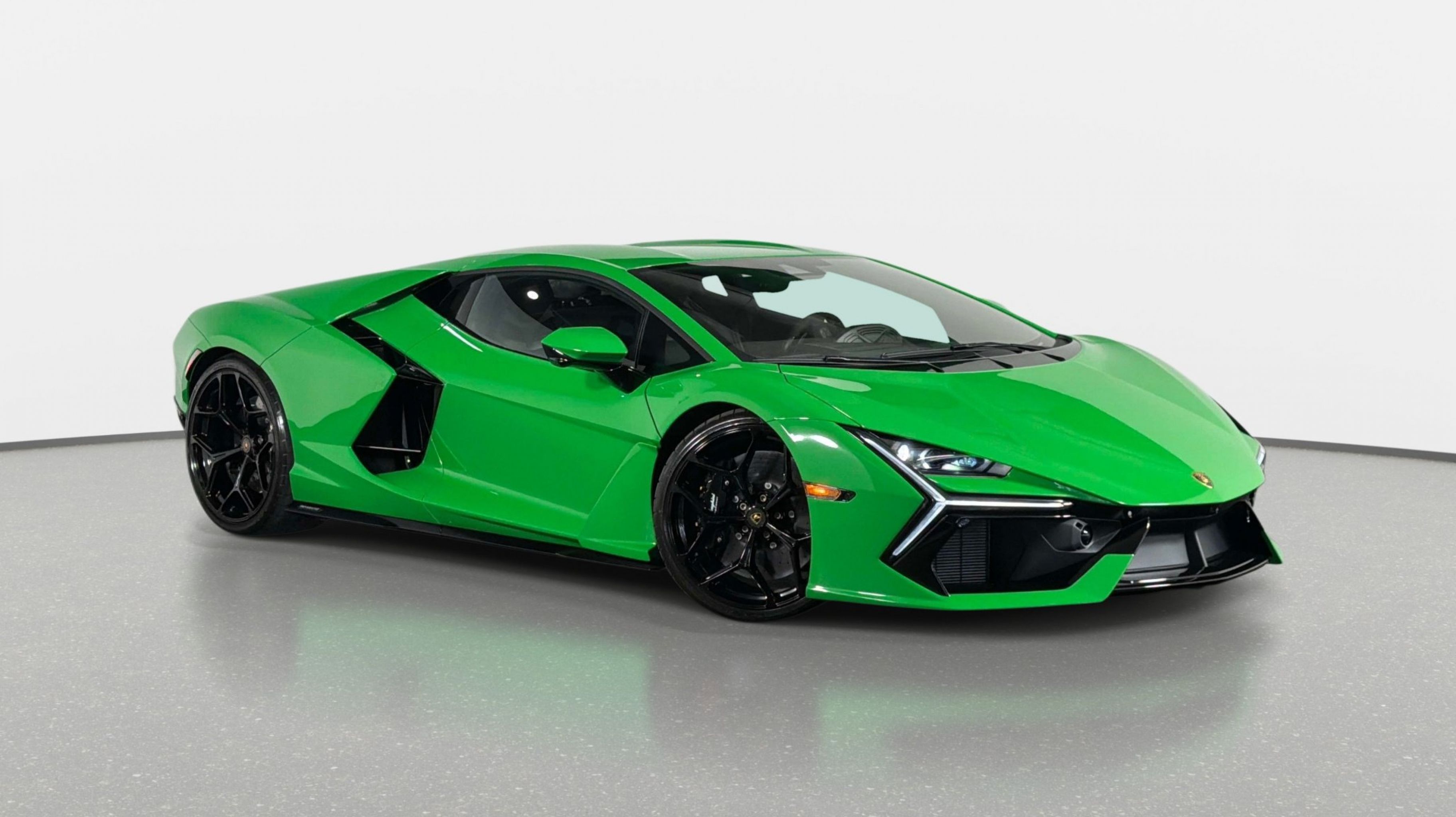 2025 Lamborghini Revuelto