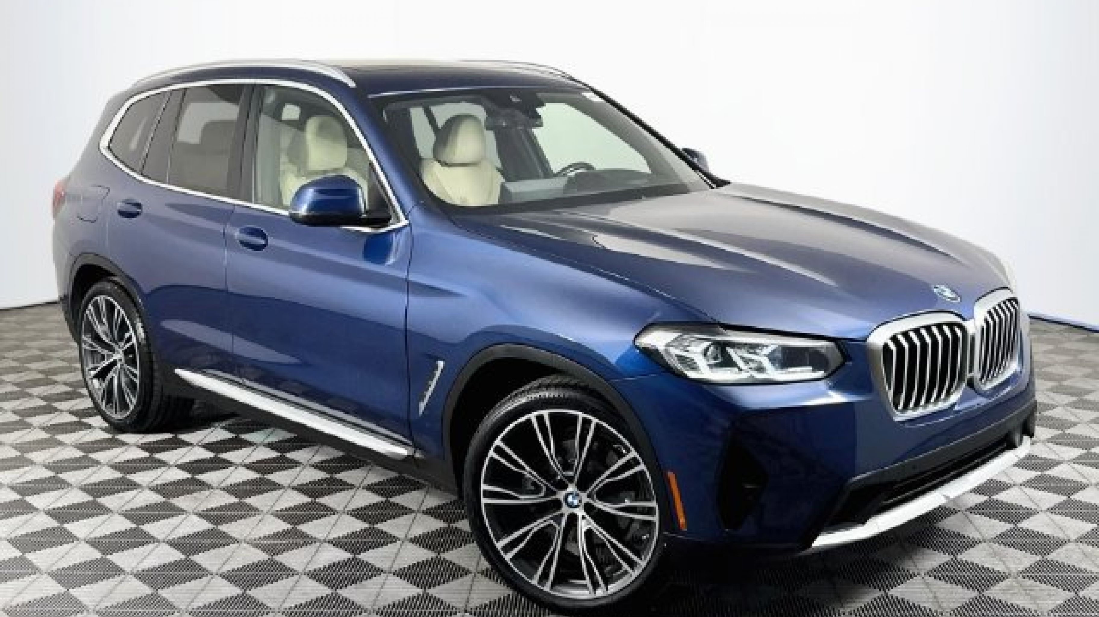 2023 BMW X3 30i