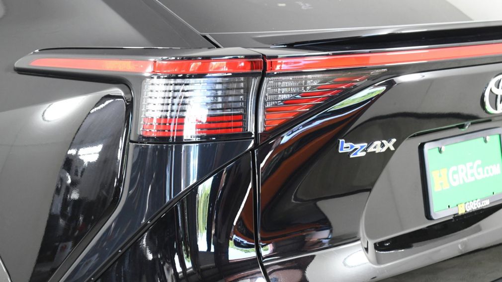 2023 Toyota bZ4X Limited #28