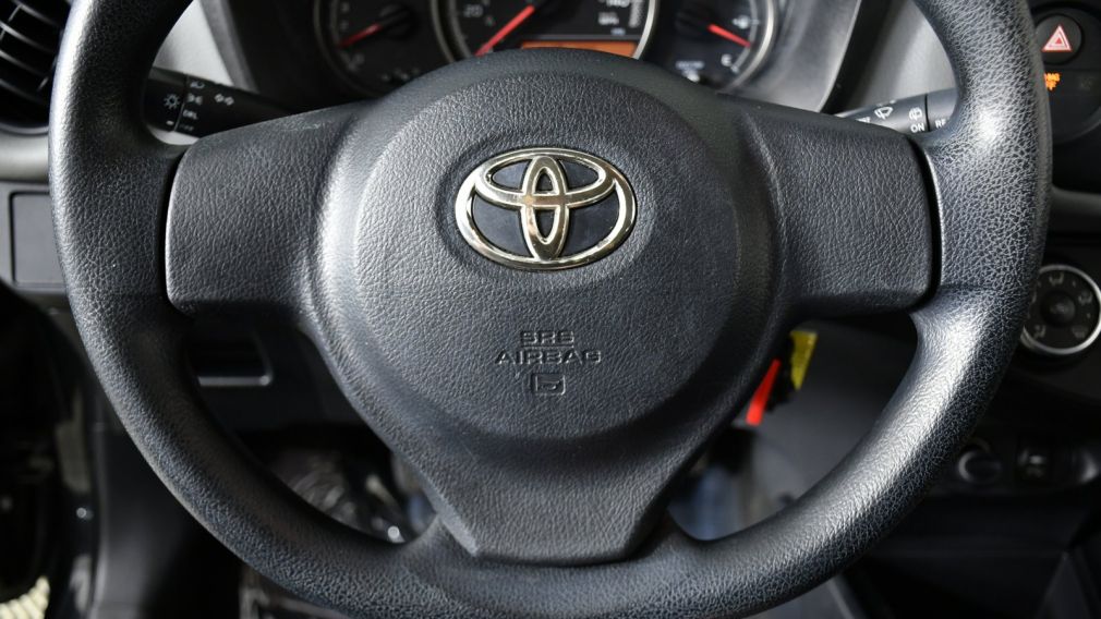 2015 Toyota Yaris L #6
