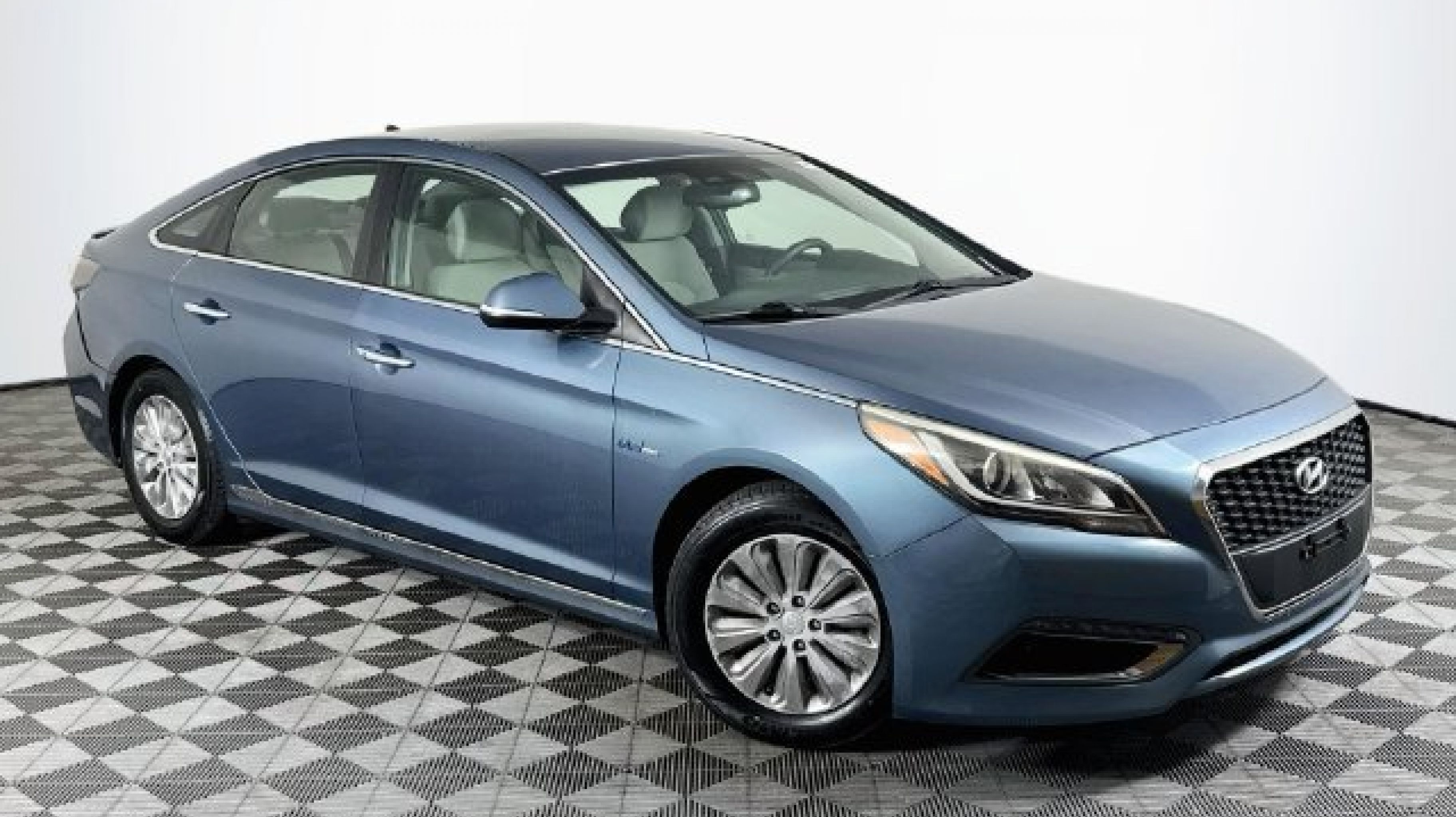 2016 Hyundai Sonata Hybrid