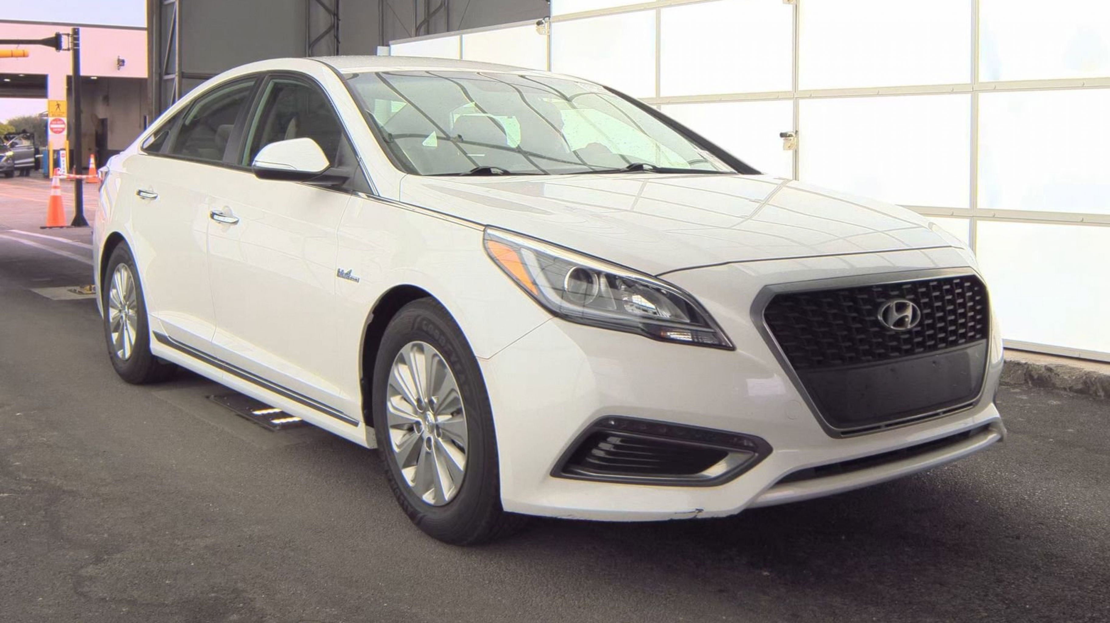 2016 Hyundai Sonata Hybrid Base