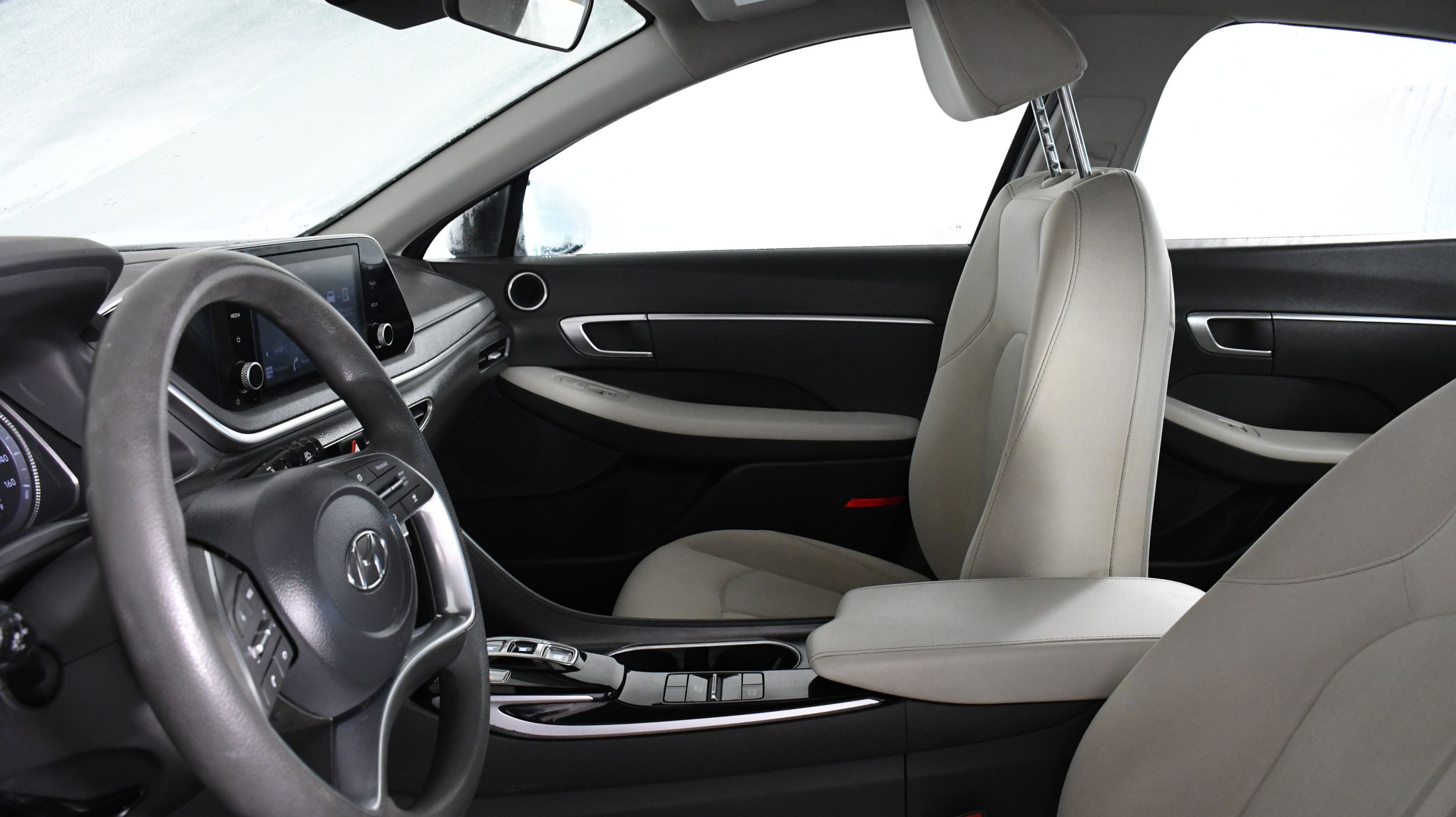 2022 Hyundai Sonata SE photo 14