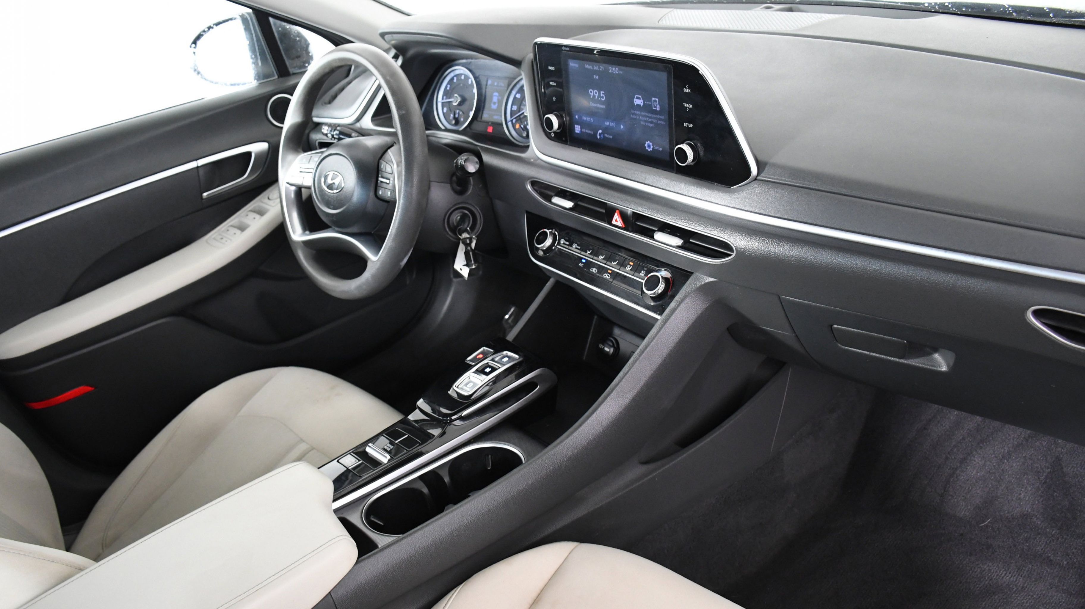 2022 Hyundai Sonata SE photo 22