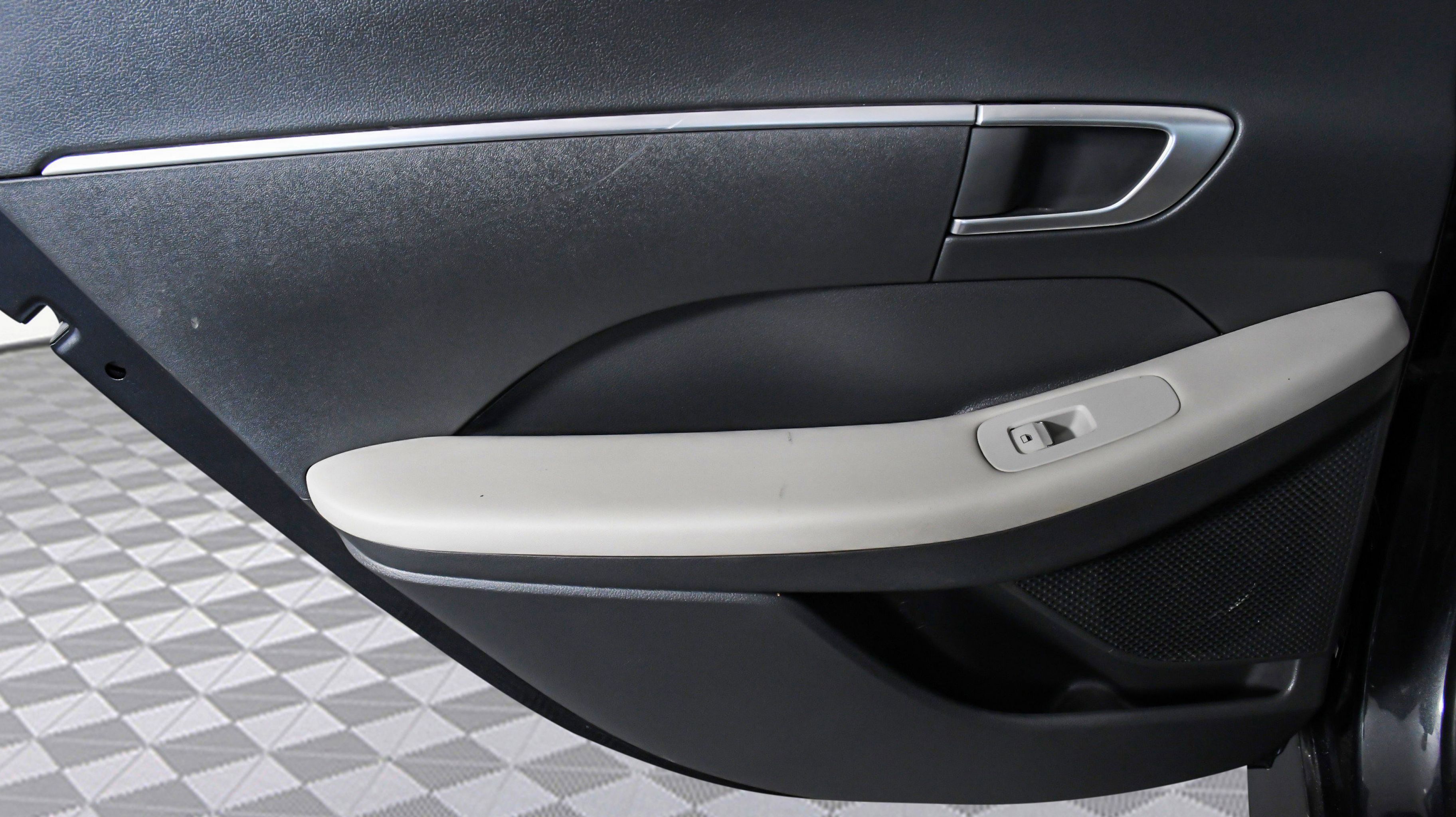 2022 Hyundai Sonata SE photo 18