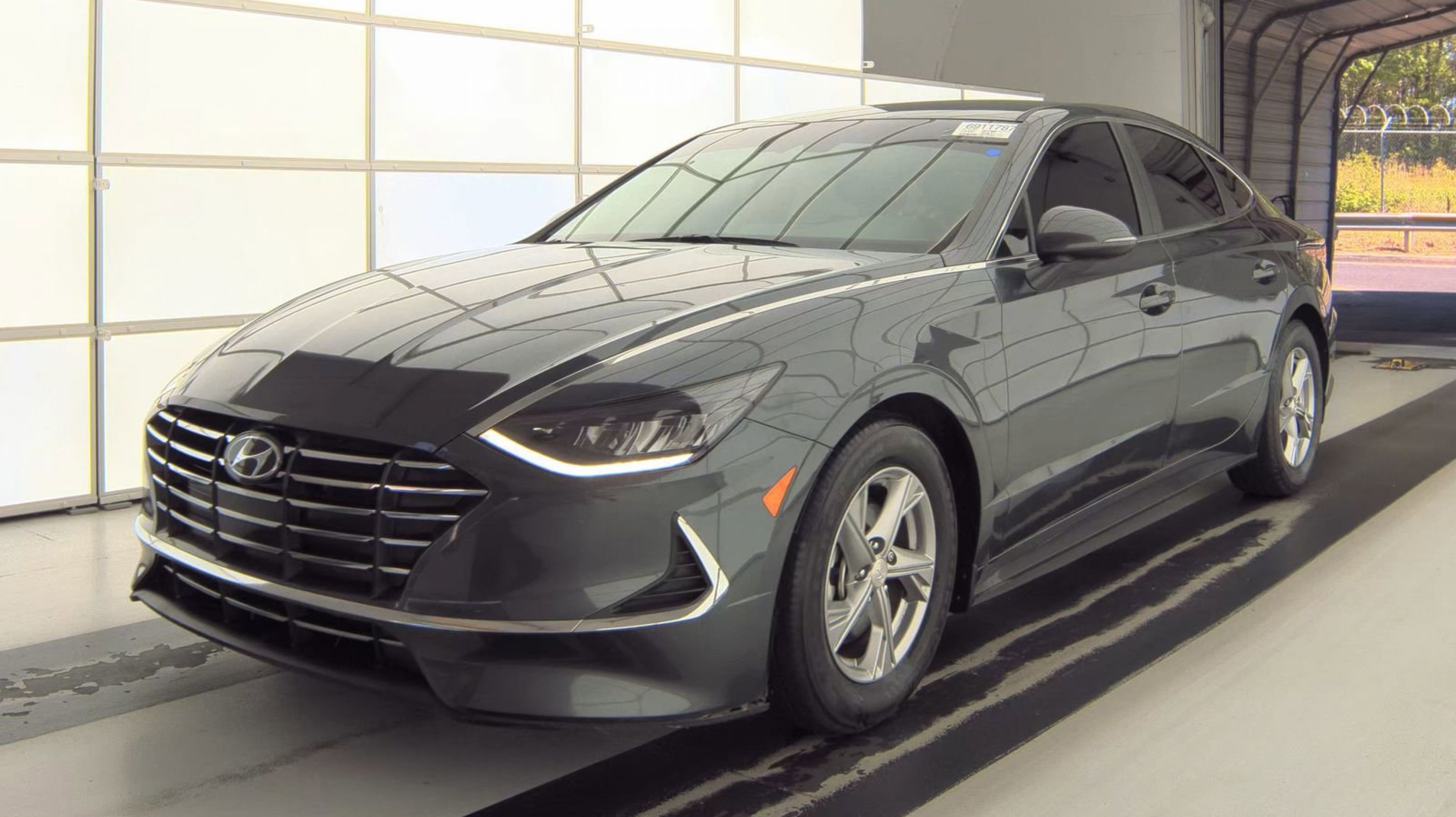 2023 Hyundai Sonata SE's photo