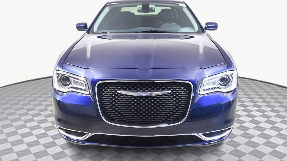 2015 Chrysler 300 Limited #1