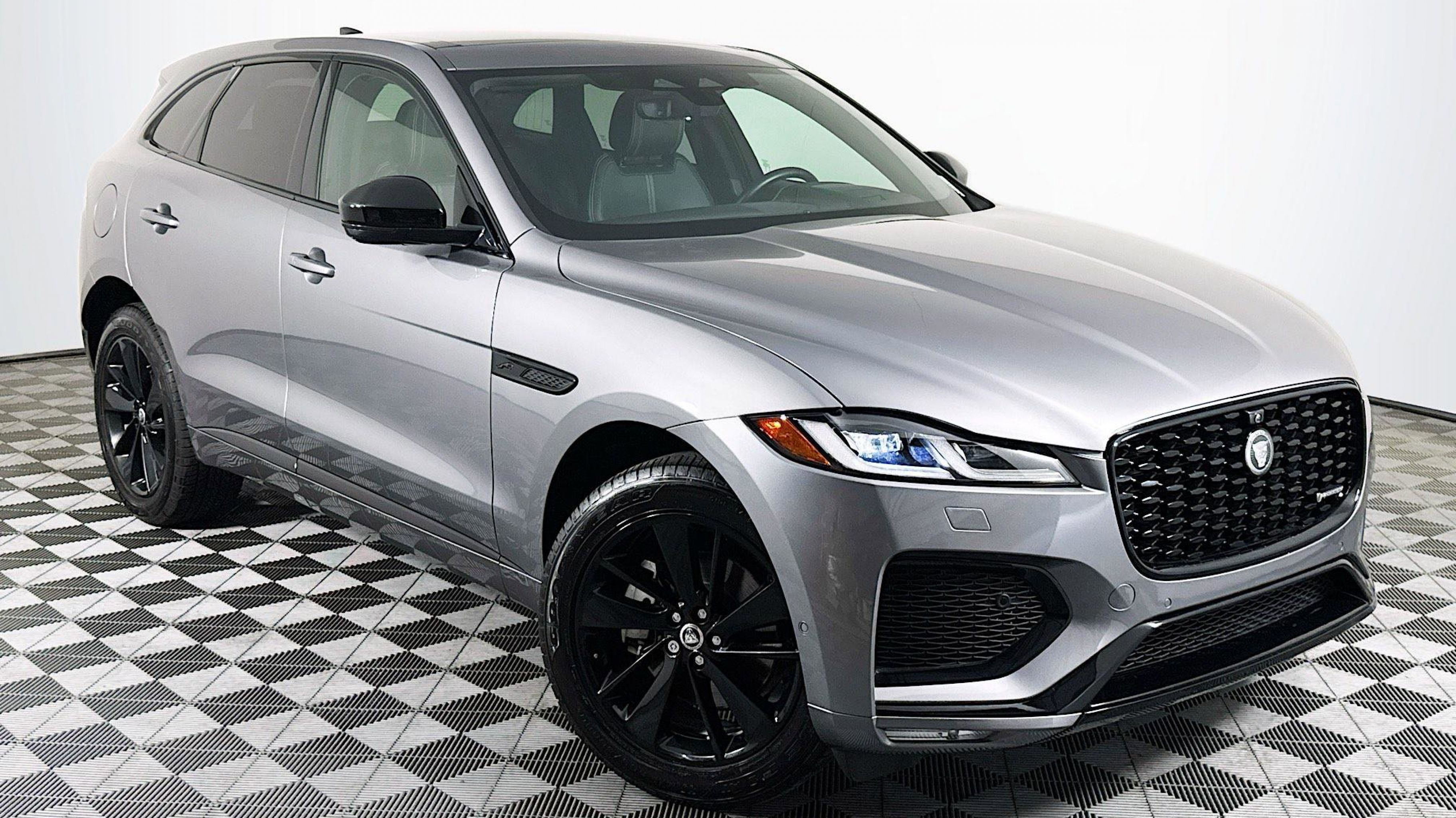 2025 Jaguar F-PACE R-Dynamic S