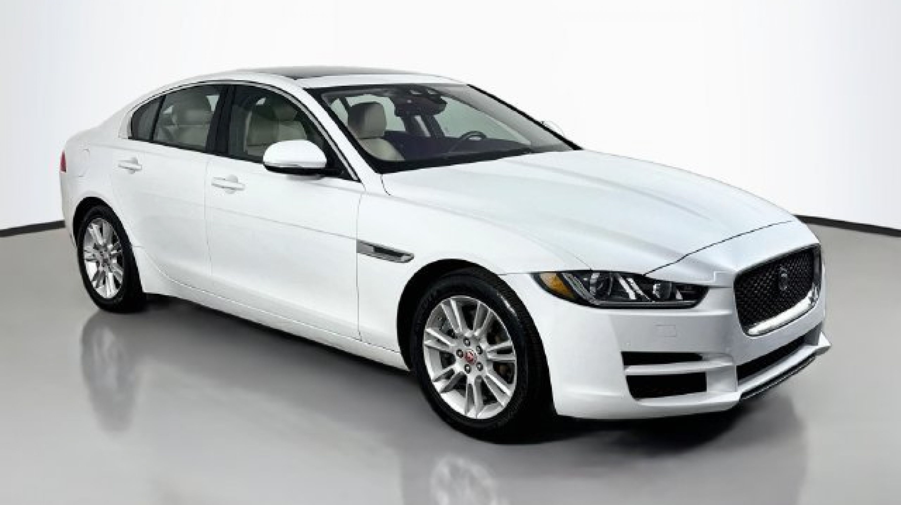 2017 Jaguar XE