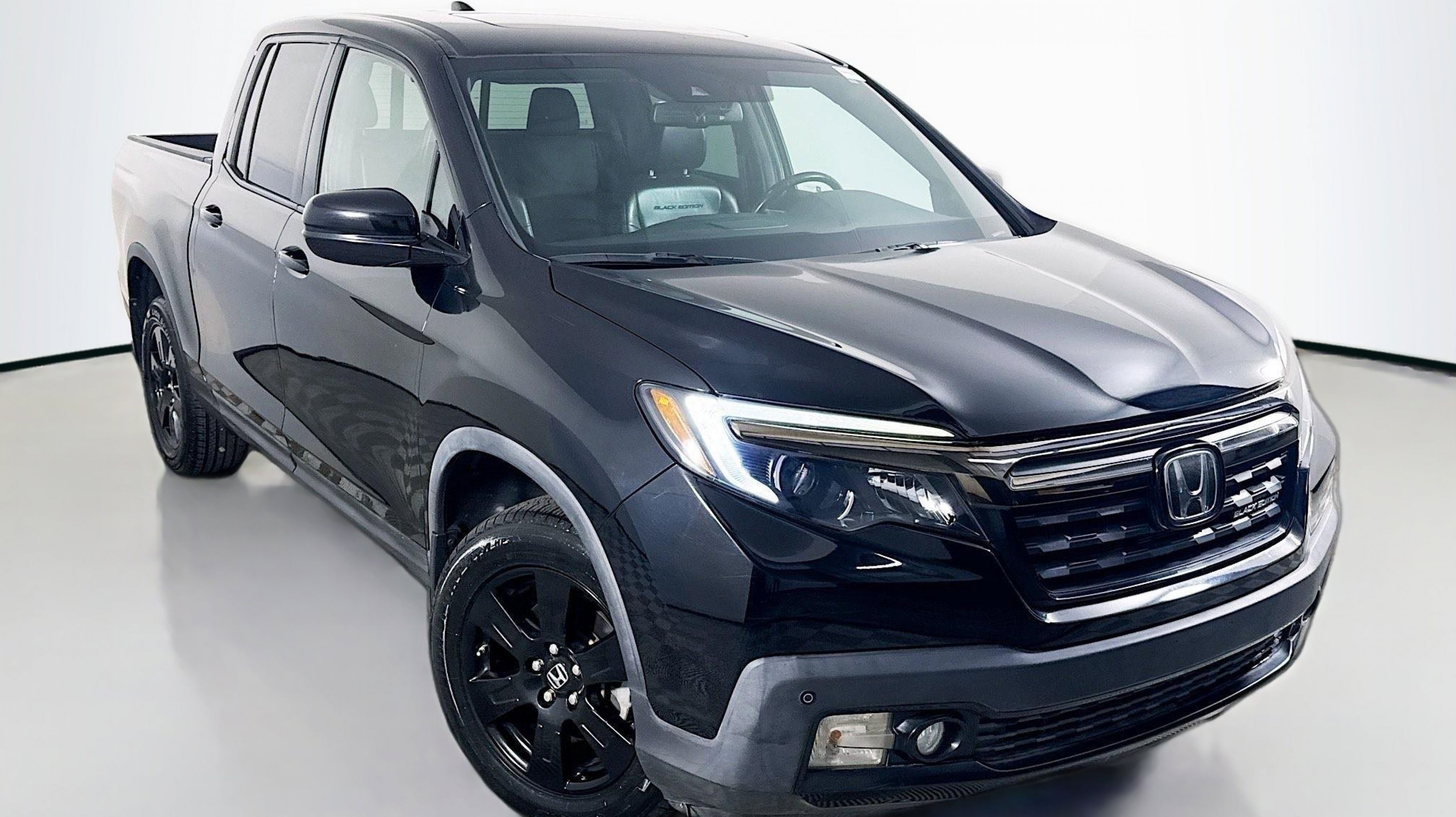 2017 Honda Ridgeline Black Edition's photo