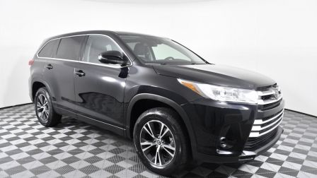 2019 Toyota Highlander LE                    in Tampa