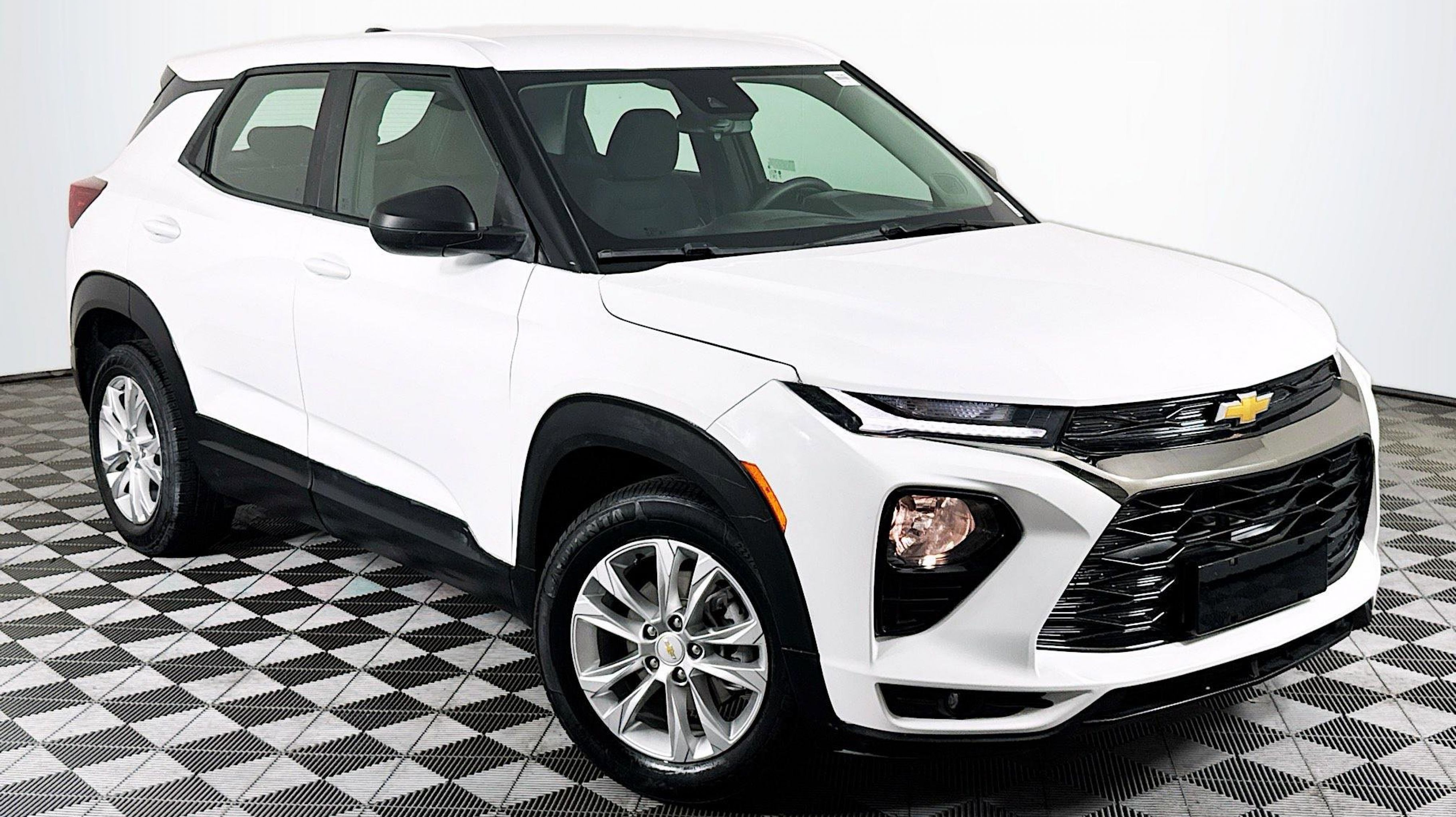 2023 Chevrolet TrailBlazer LS