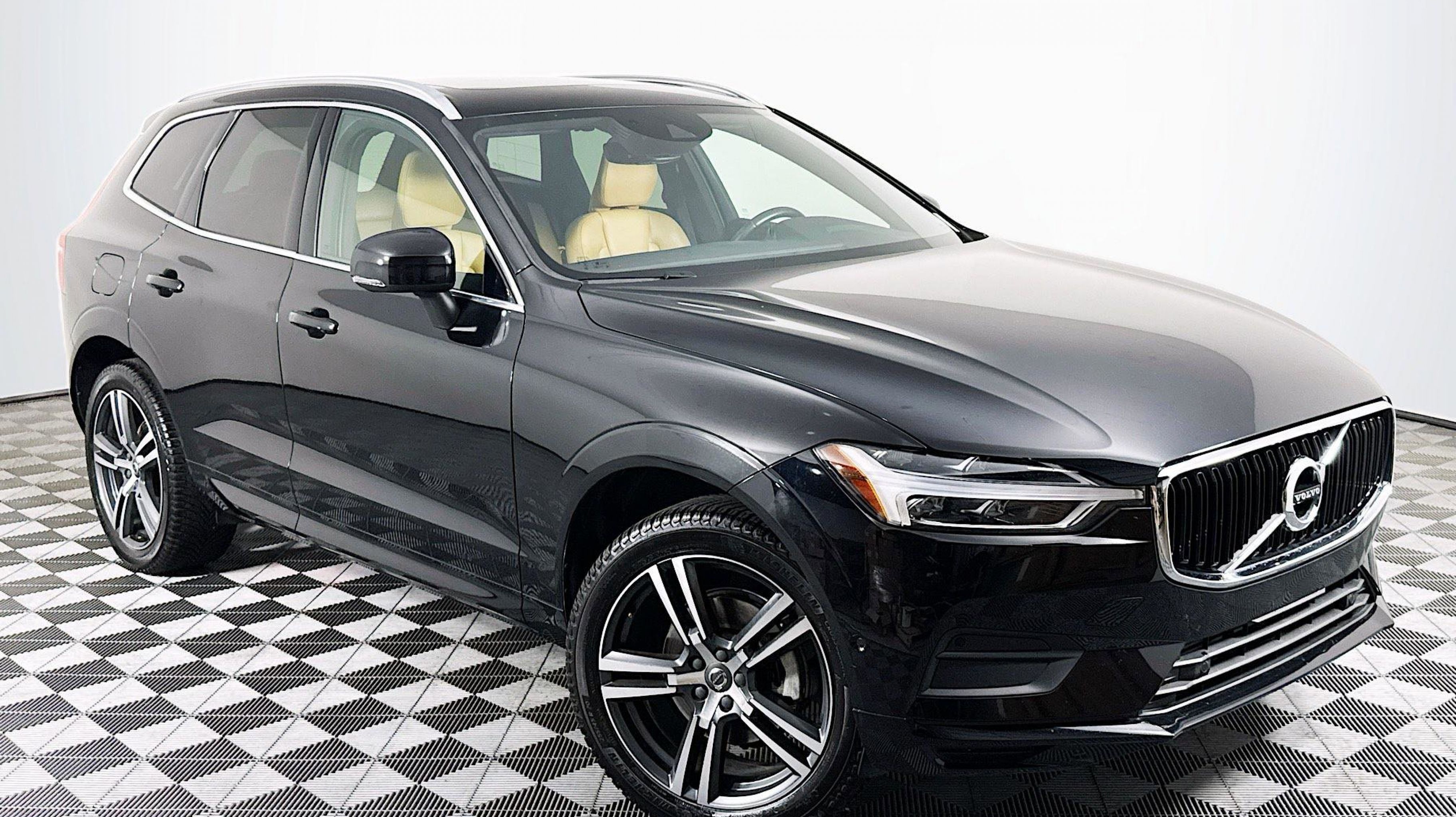 2019 Volvo XC60 Momentum