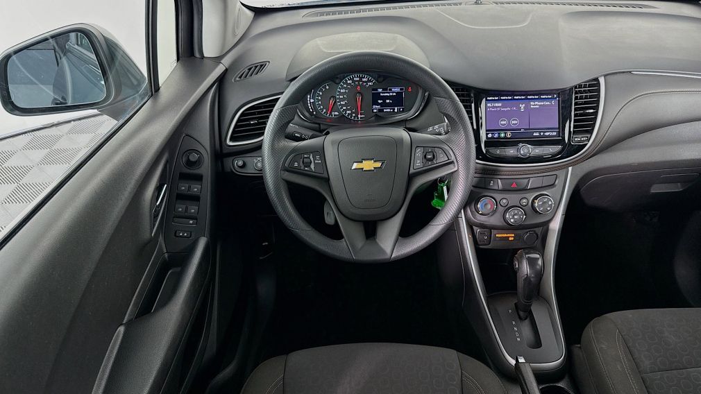 2022 Chevrolet Trax LS #10