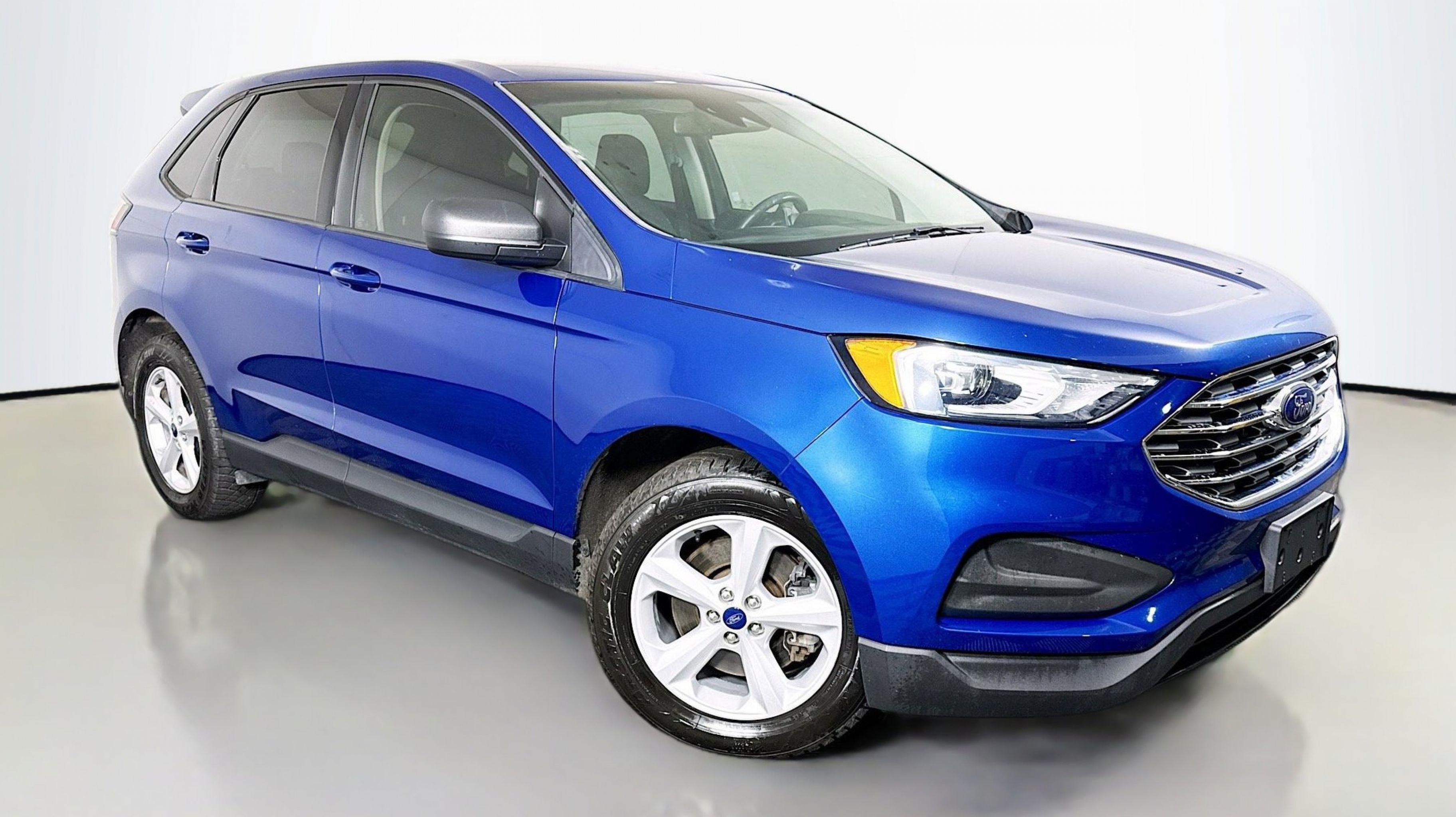 2020 Ford Edge SE's photo