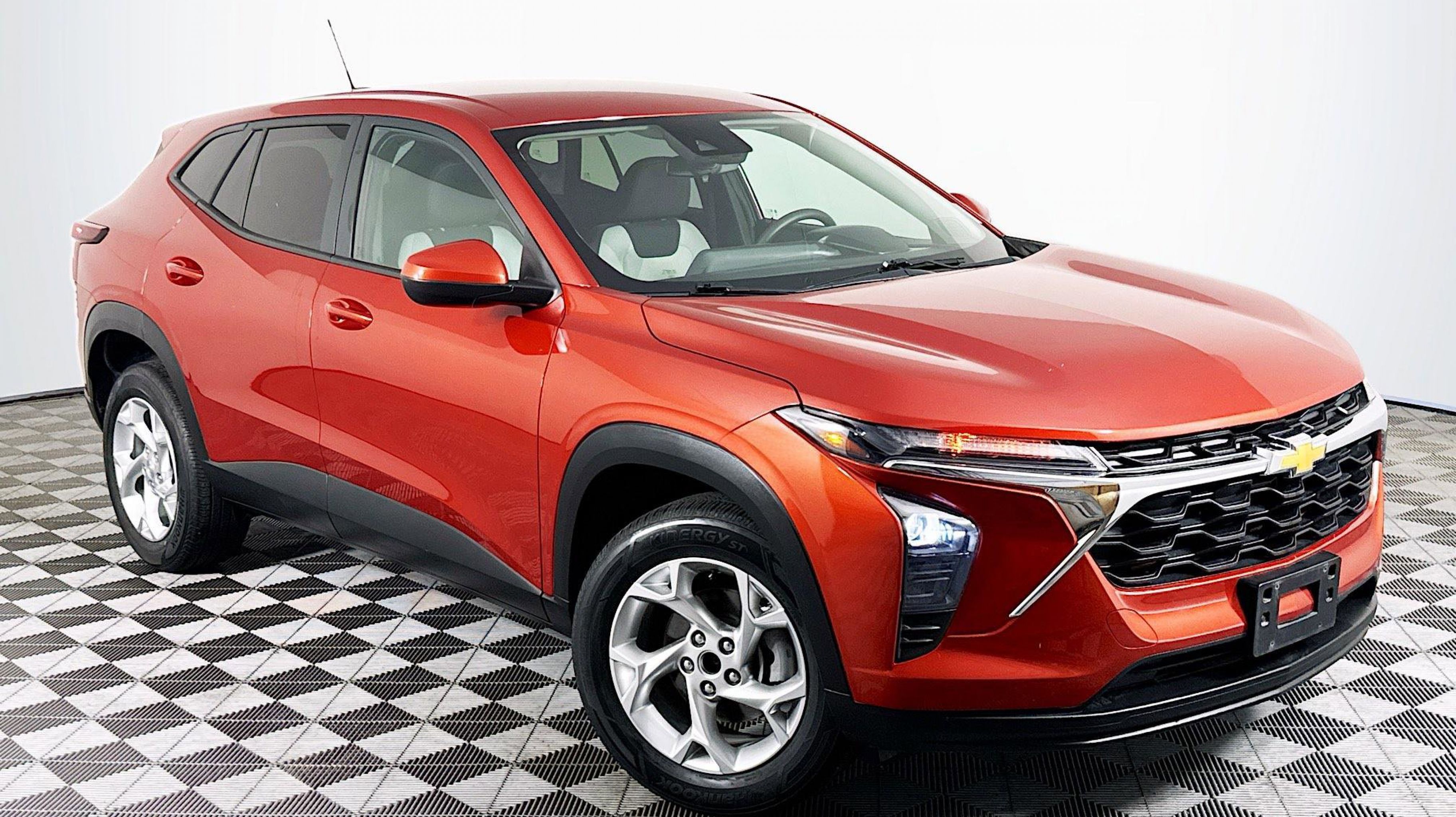2024 Chevrolet Trax LS's photo