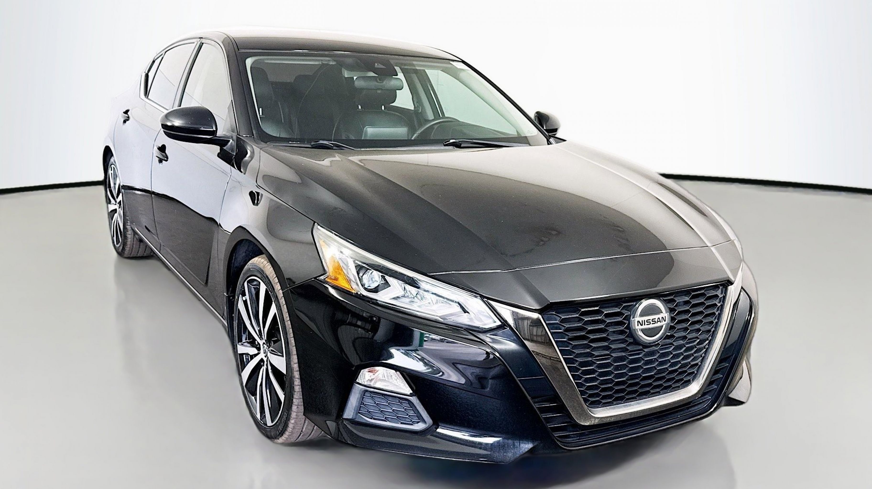 2020 Nissan Altima SR