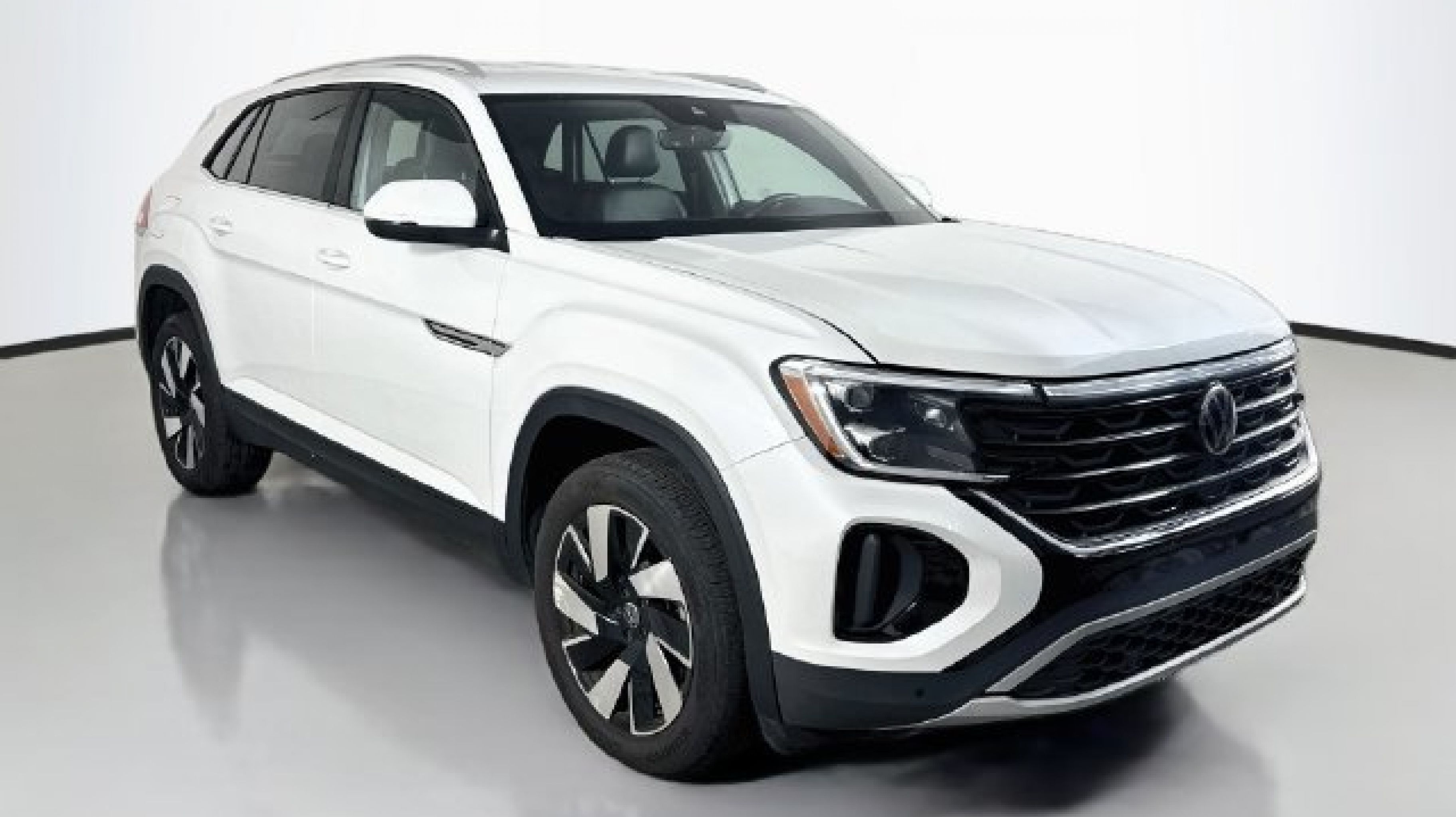 2026 Volkswagen Atlas Cross Sport SE w/Tech