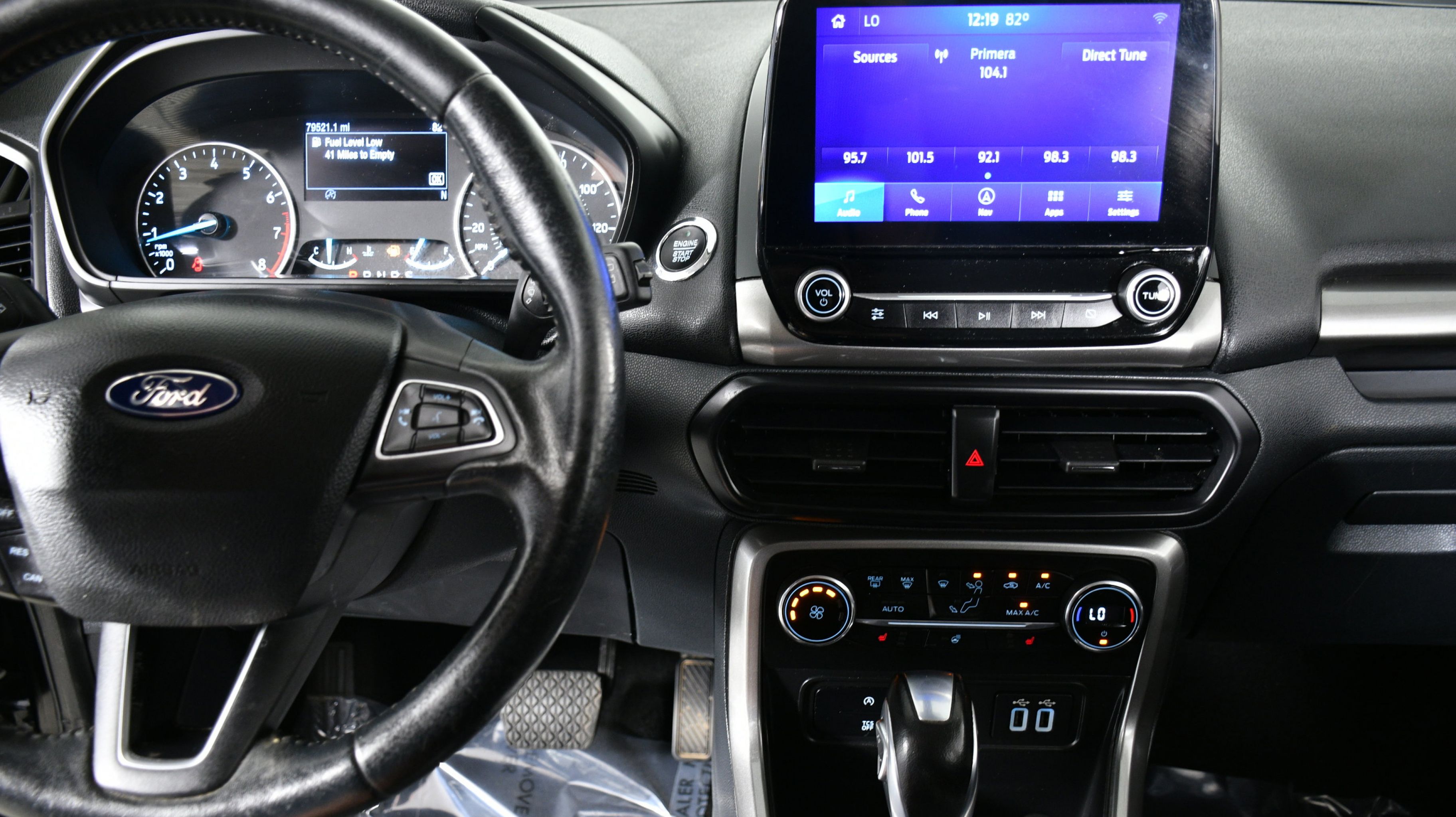 2020 Ford EcoSport SES photo 9