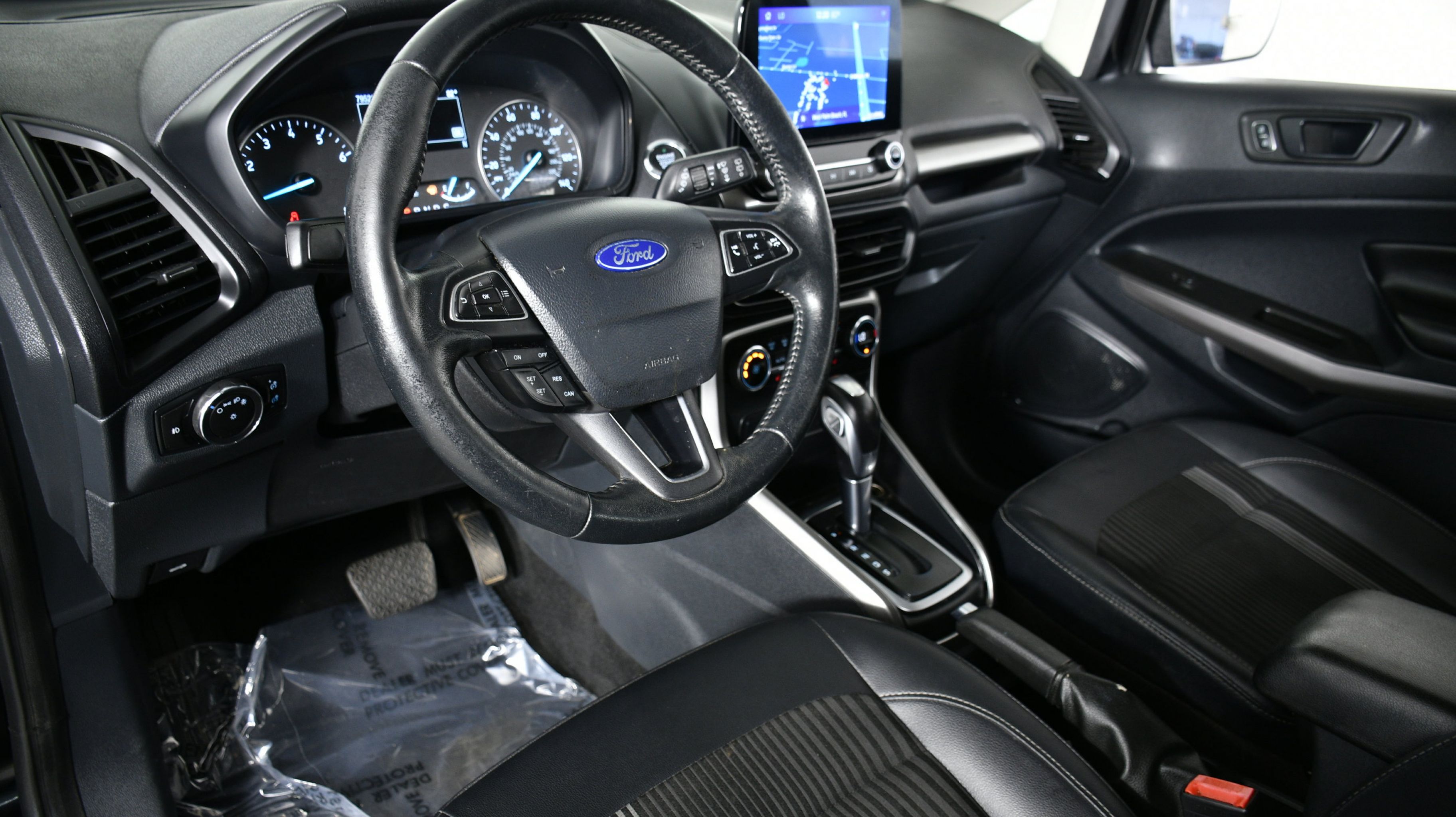 2020 Ford EcoSport SES photo 16