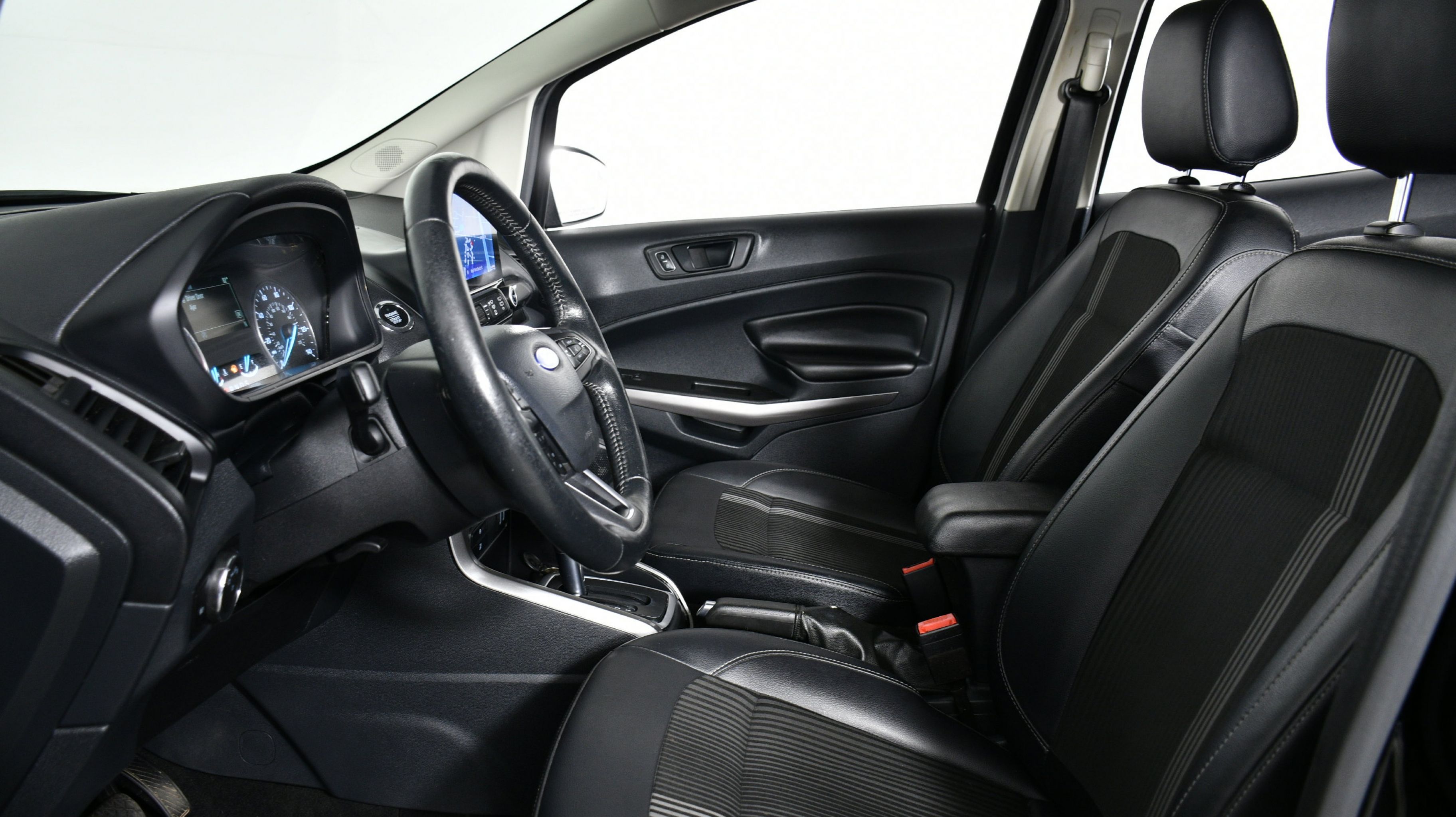 2020 Ford EcoSport SES photo 15