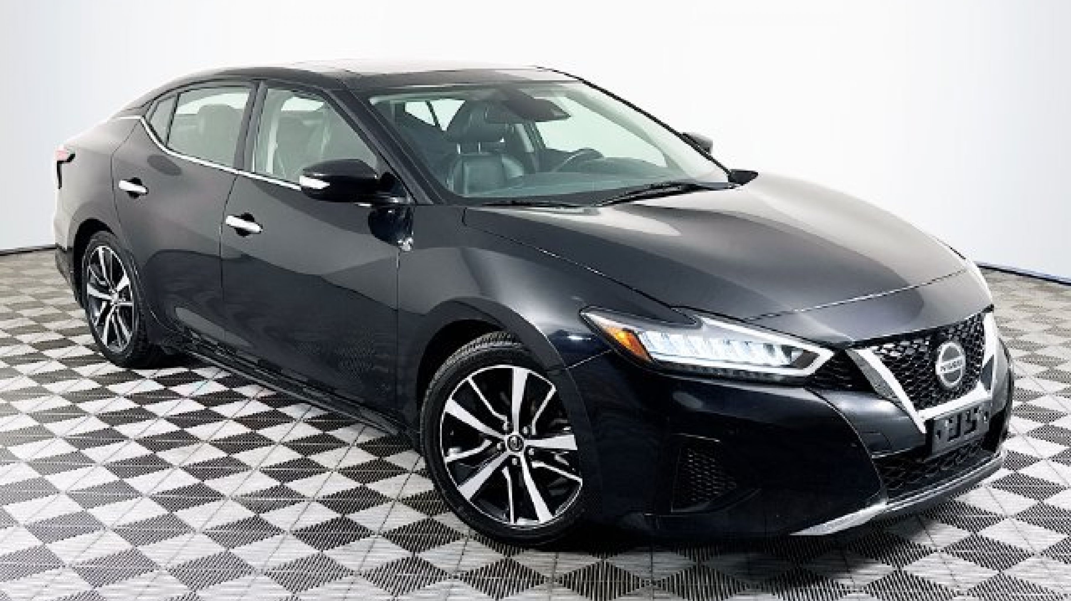 2022 Nissan Maxima SL
