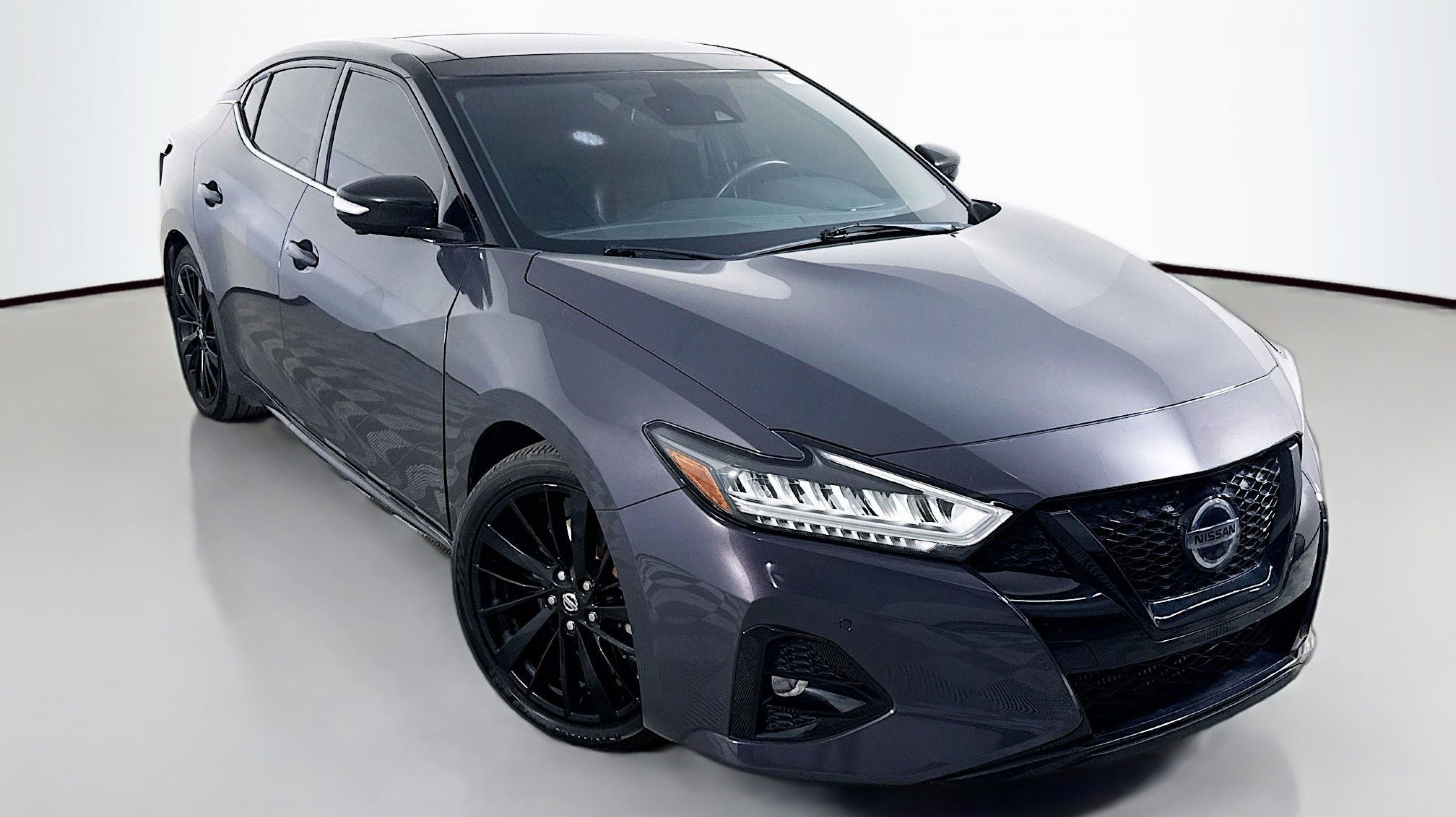 2021 Nissan Maxima Platinum's photo