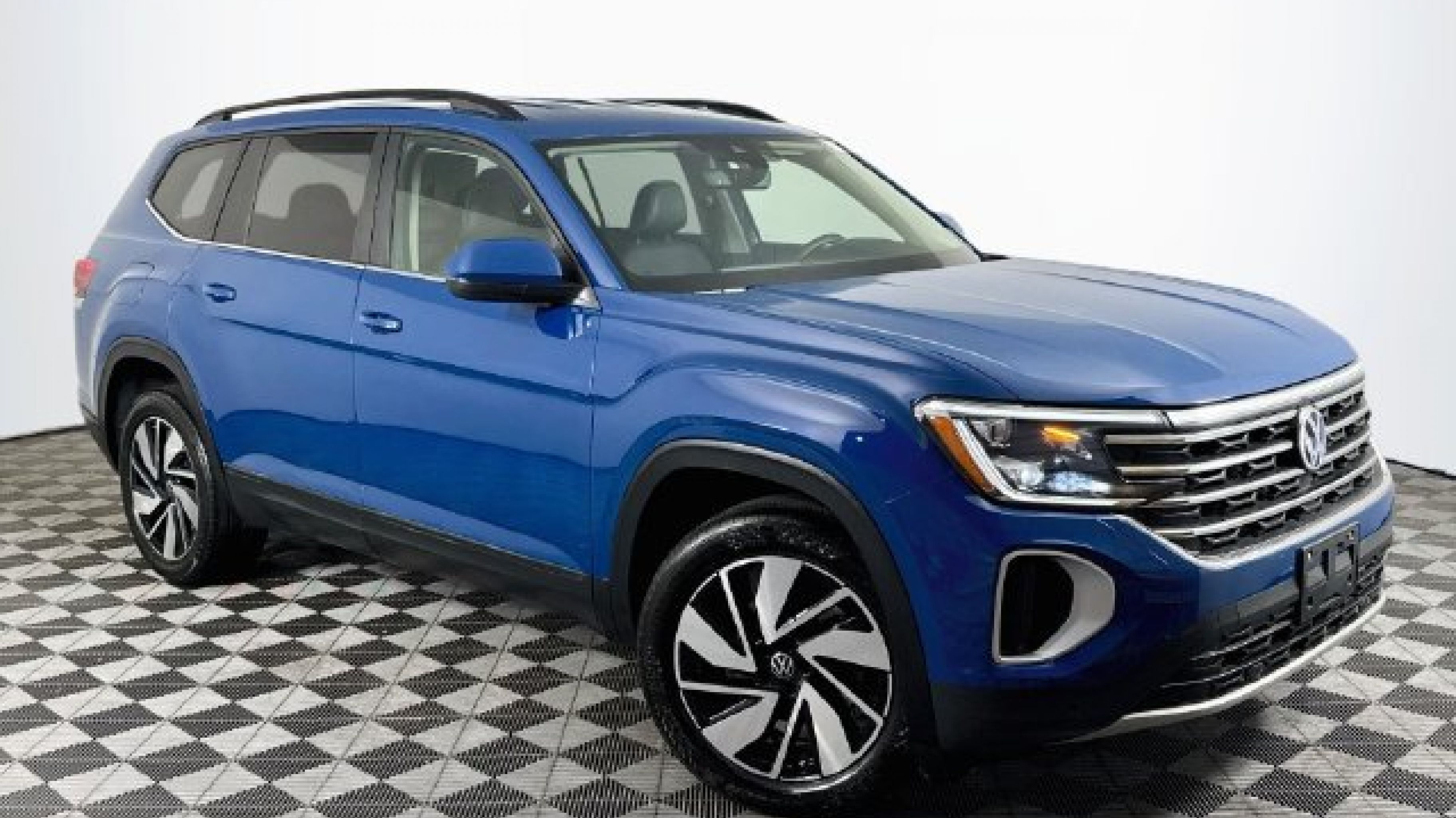 2026 Volkswagen Atlas SE w/Tech