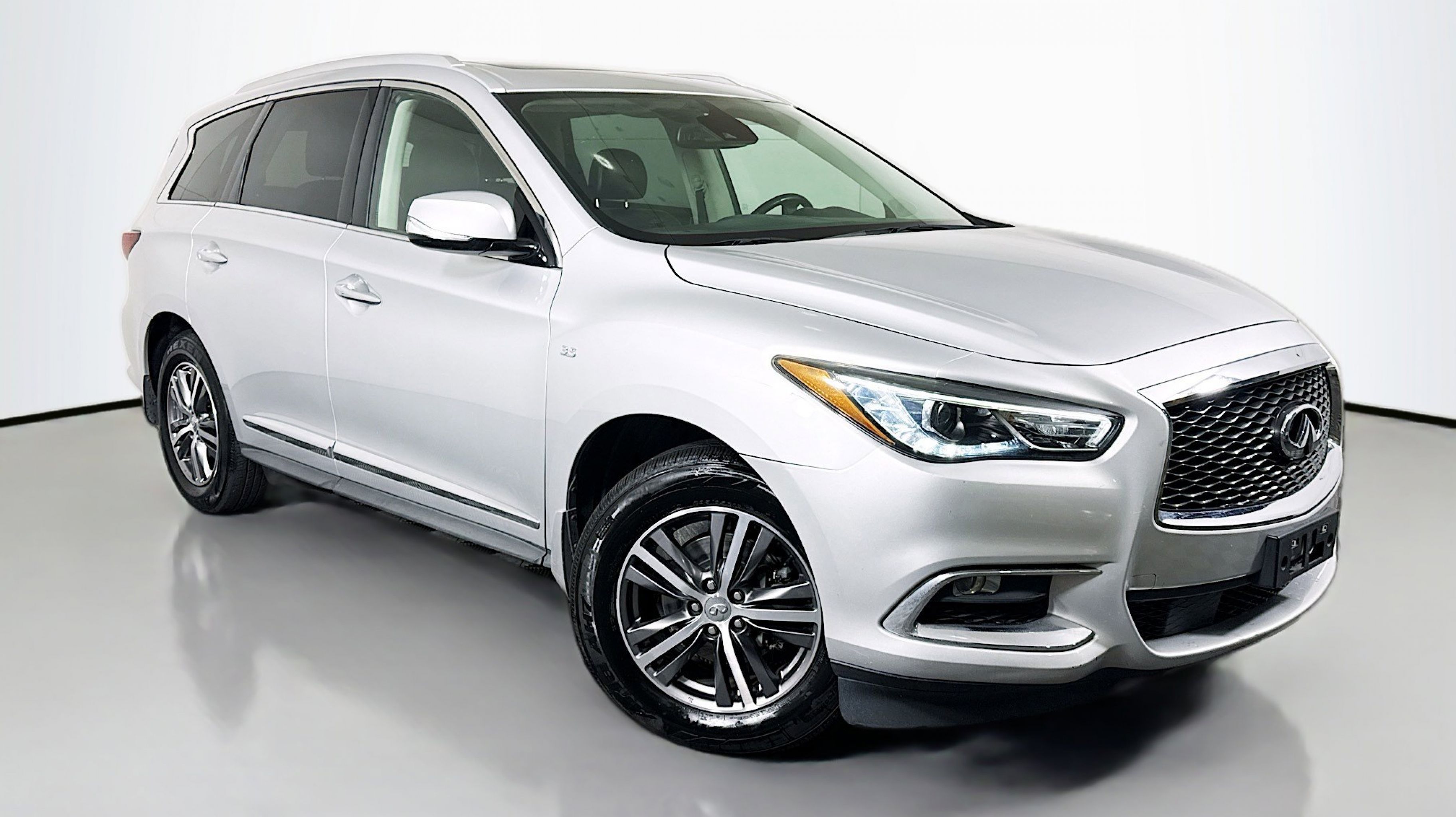 2019 INFINITI QX60 LUXE