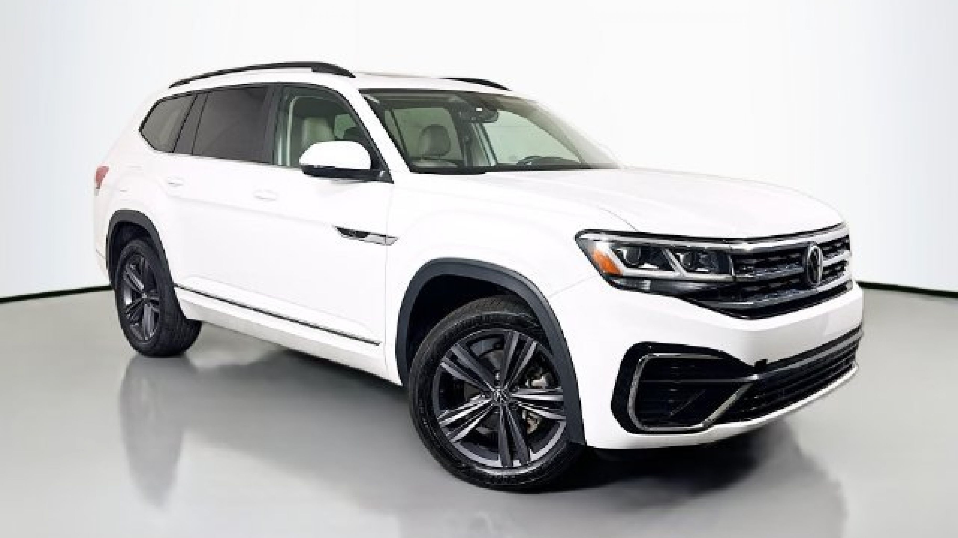 2021 Volkswagen Atlas SE w/Tech R-Line