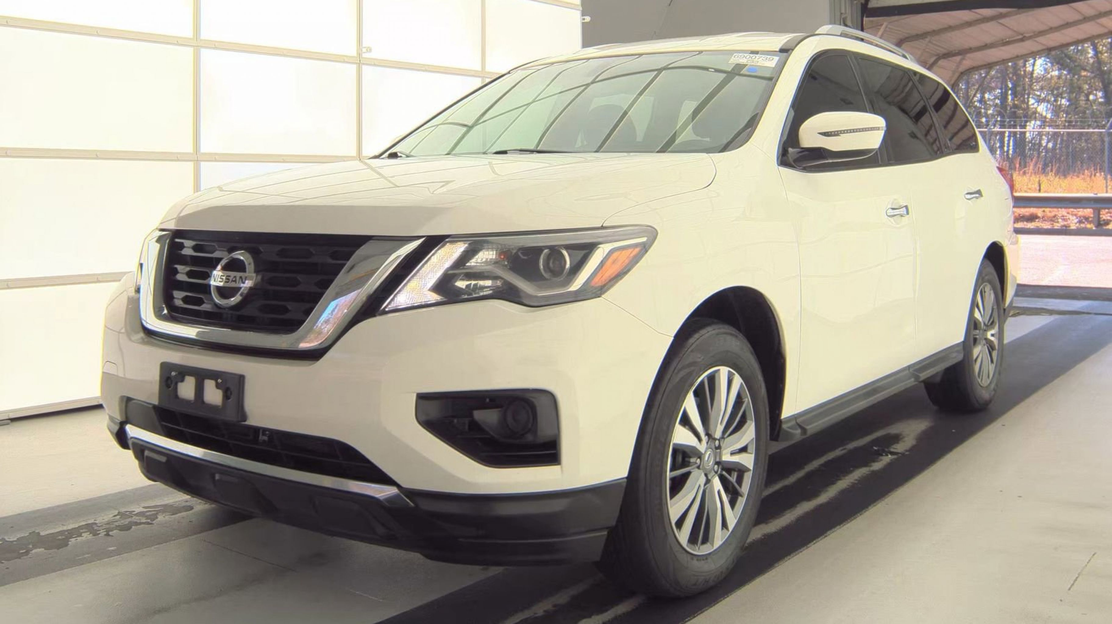 2020 Nissan Pathfinder S 4WD's photo