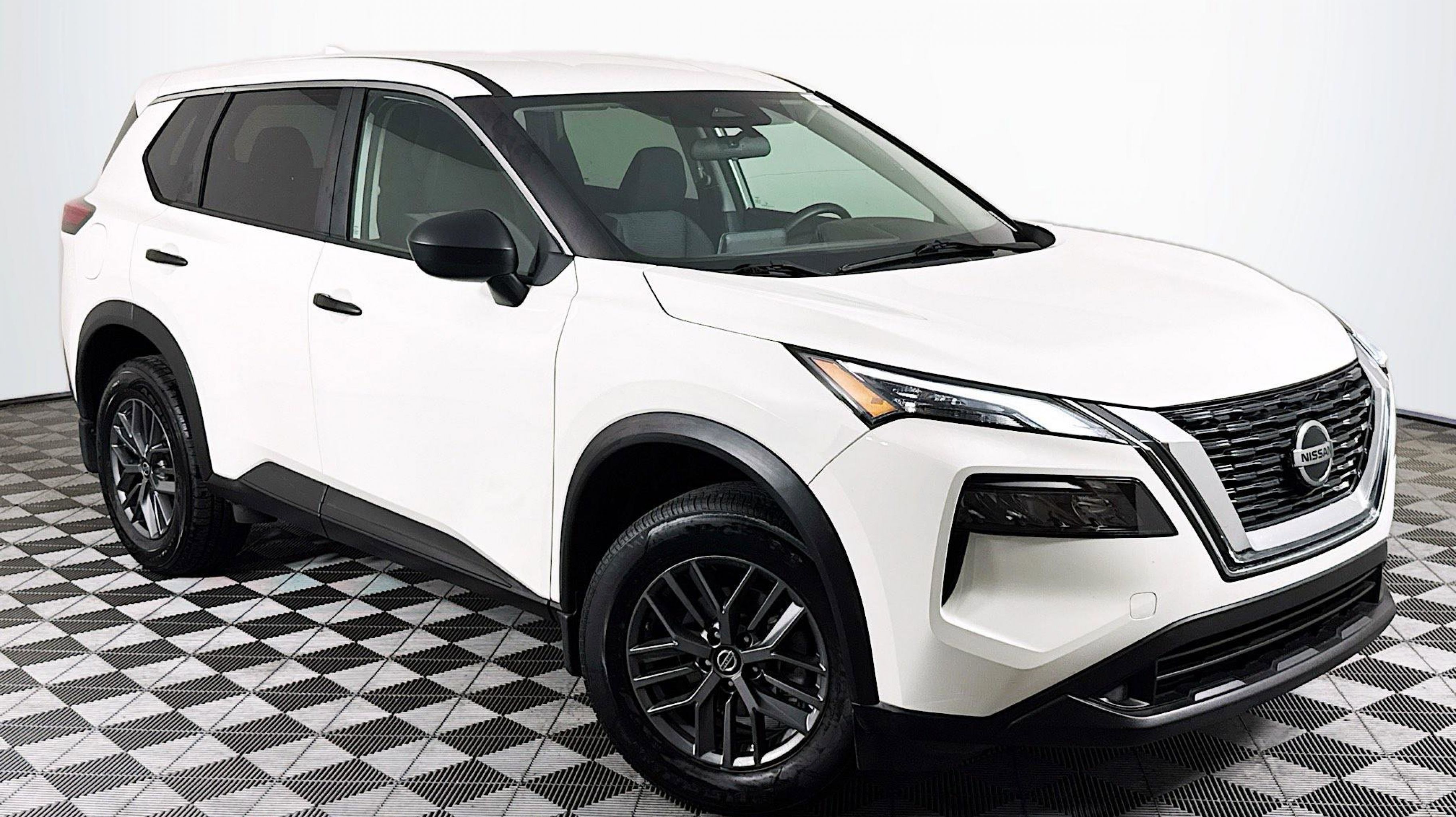 2021 Nissan Rogue S