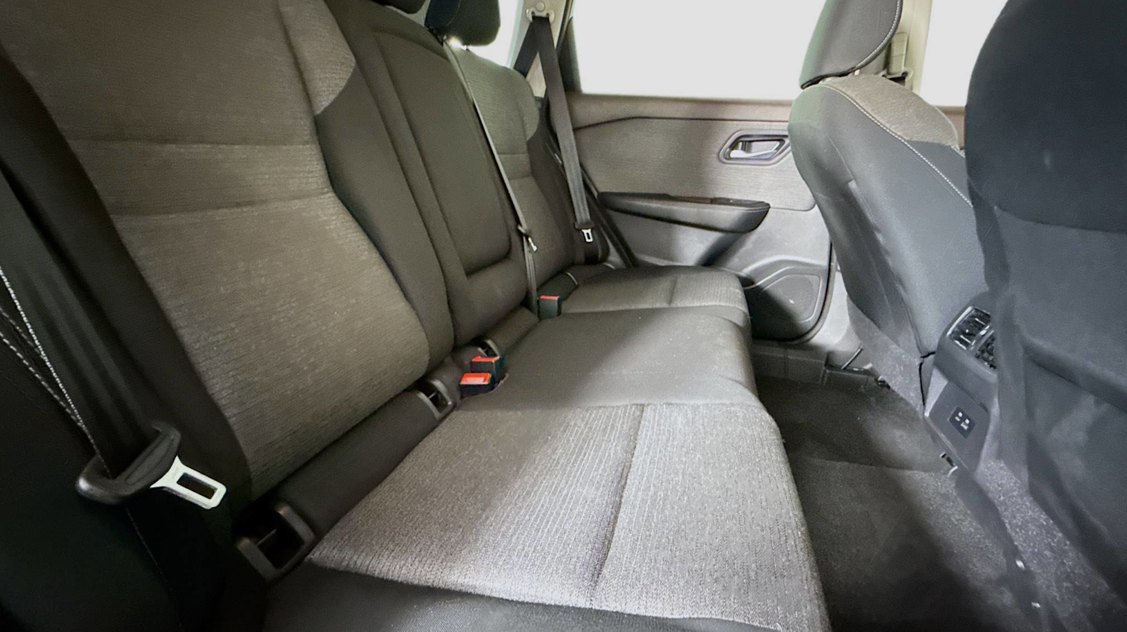 2023 Nissan Rogue SV photo 20