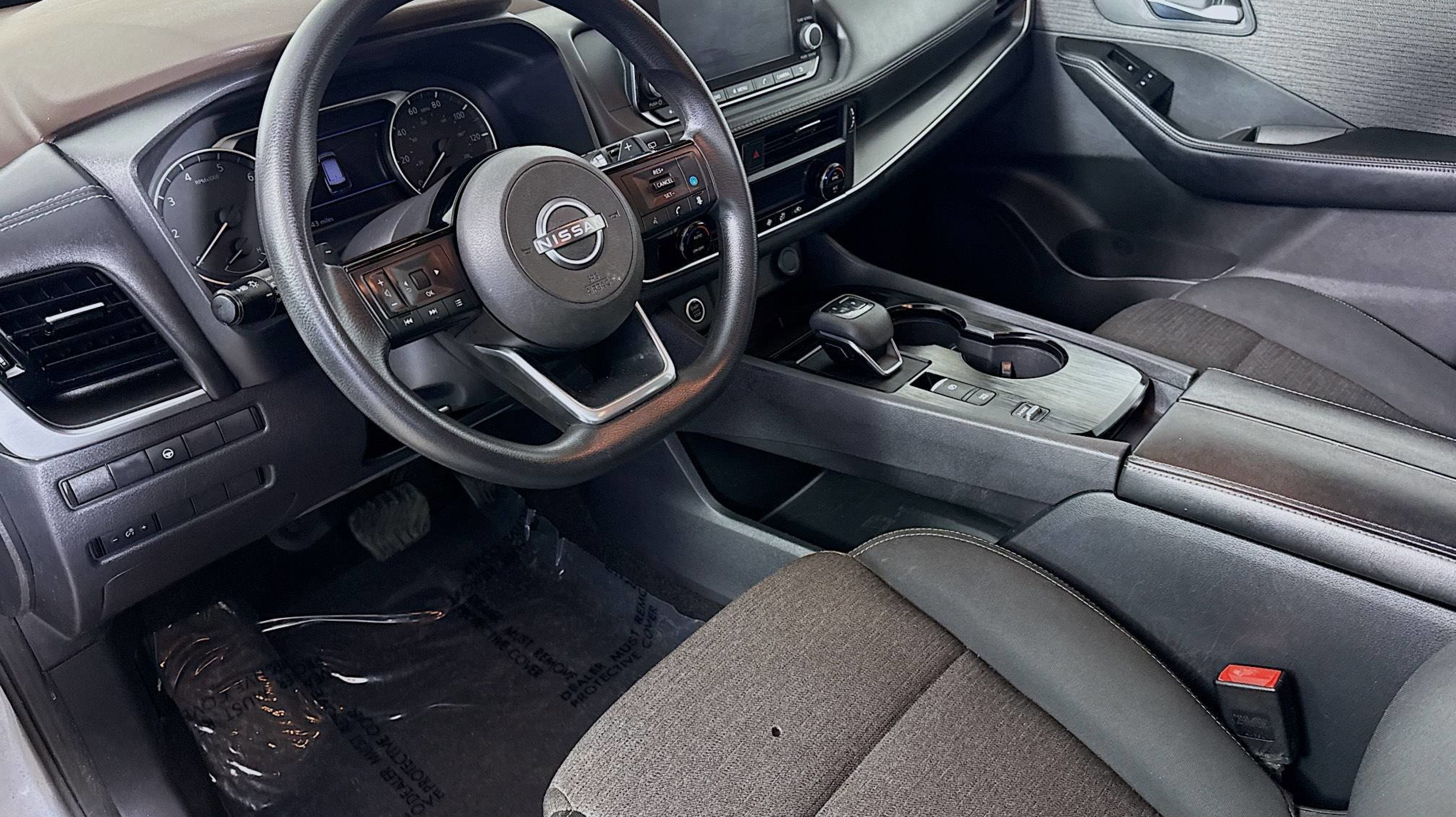 2023 Nissan Rogue SV photo 16
