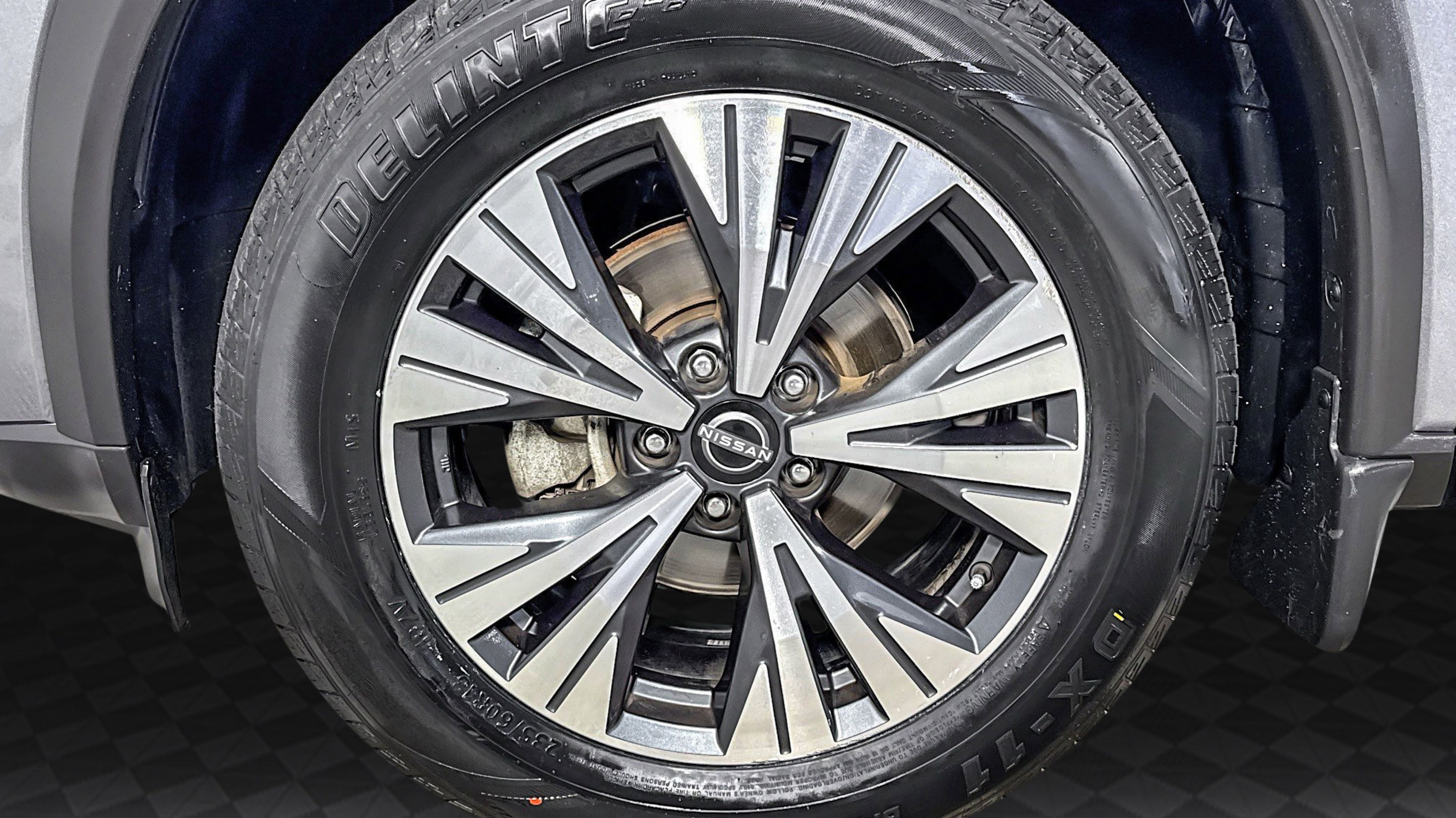 2023 Nissan Rogue SV photo 24
