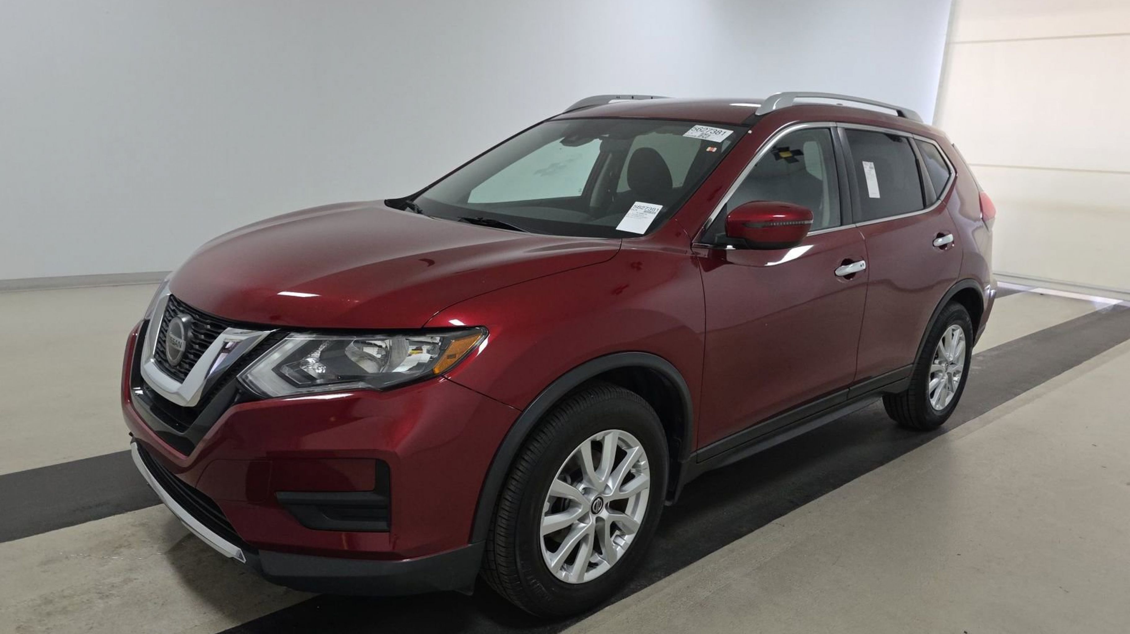 2020 Nissan Rogue SV FWD's photo