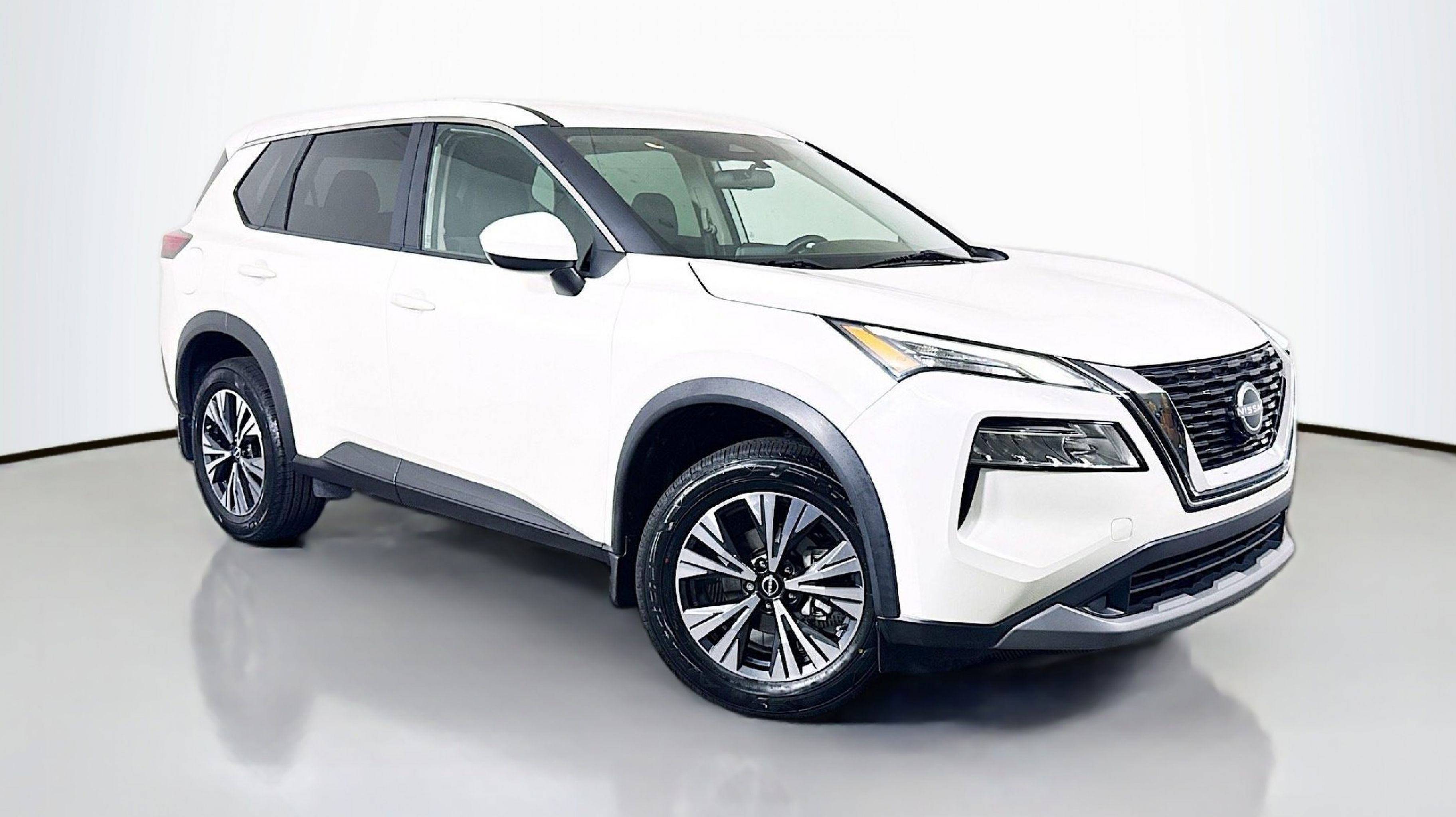 2023 Nissan Rogue SV FWD's photo