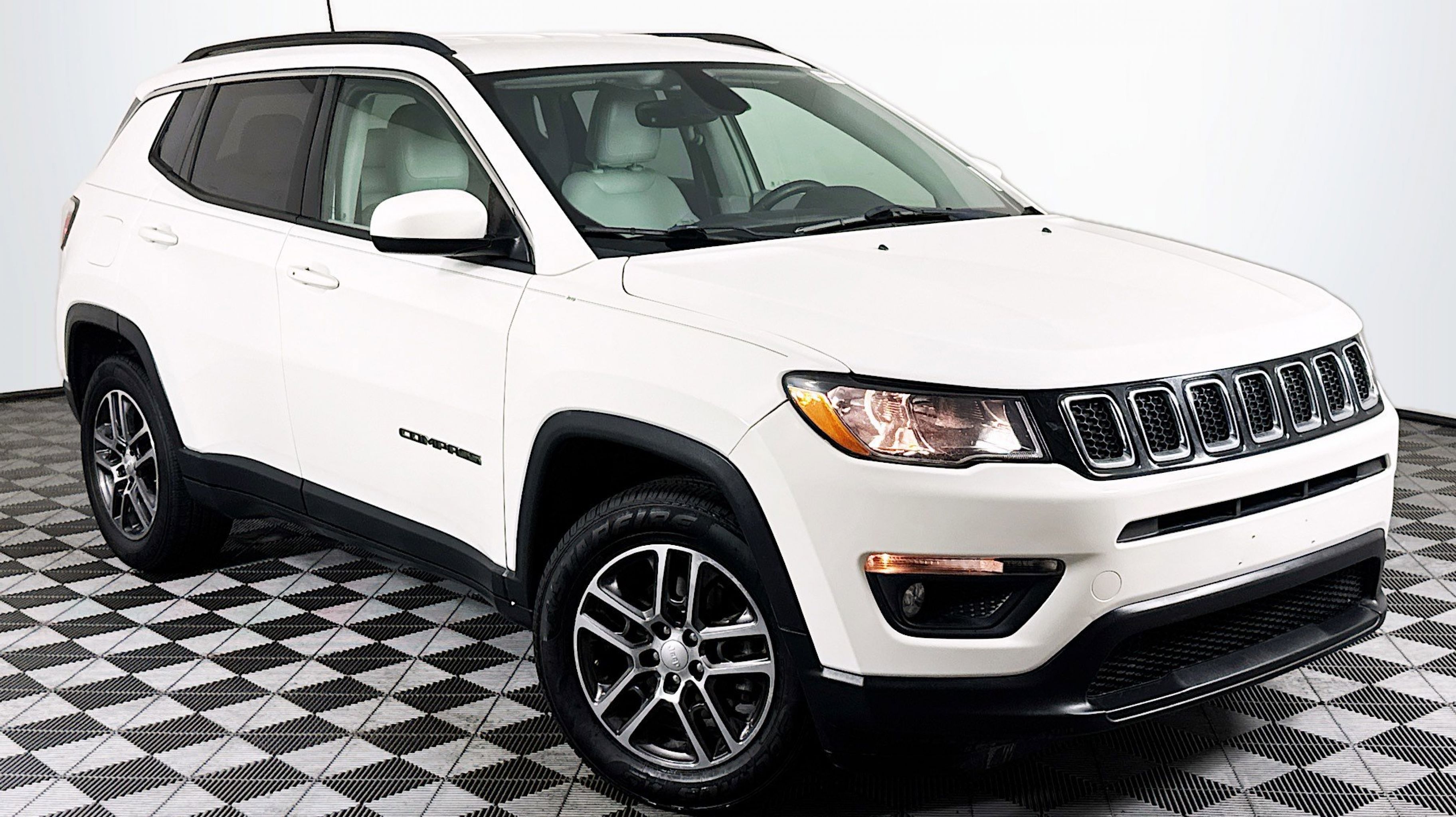 2017 Jeep All-New Compass Latitude