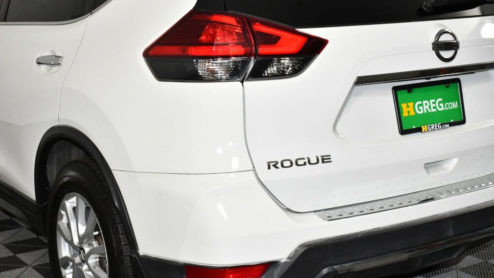 2017 Nissan Rogue SV #28