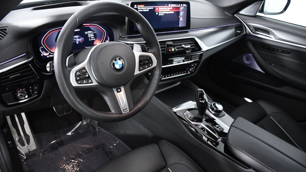 2021 BMW 5 Series M550i xDrive #16